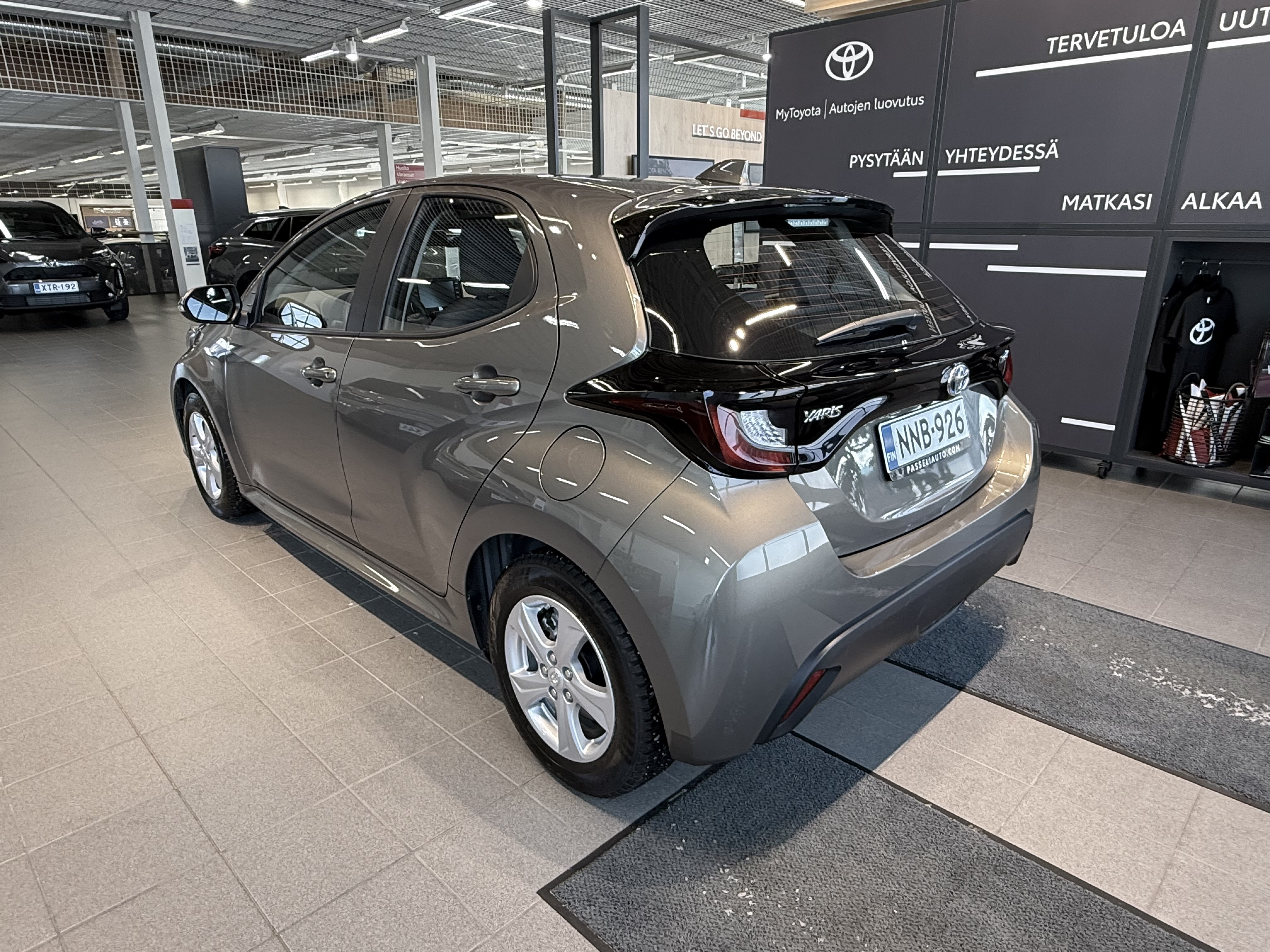 TOYOTA YARIS 2023