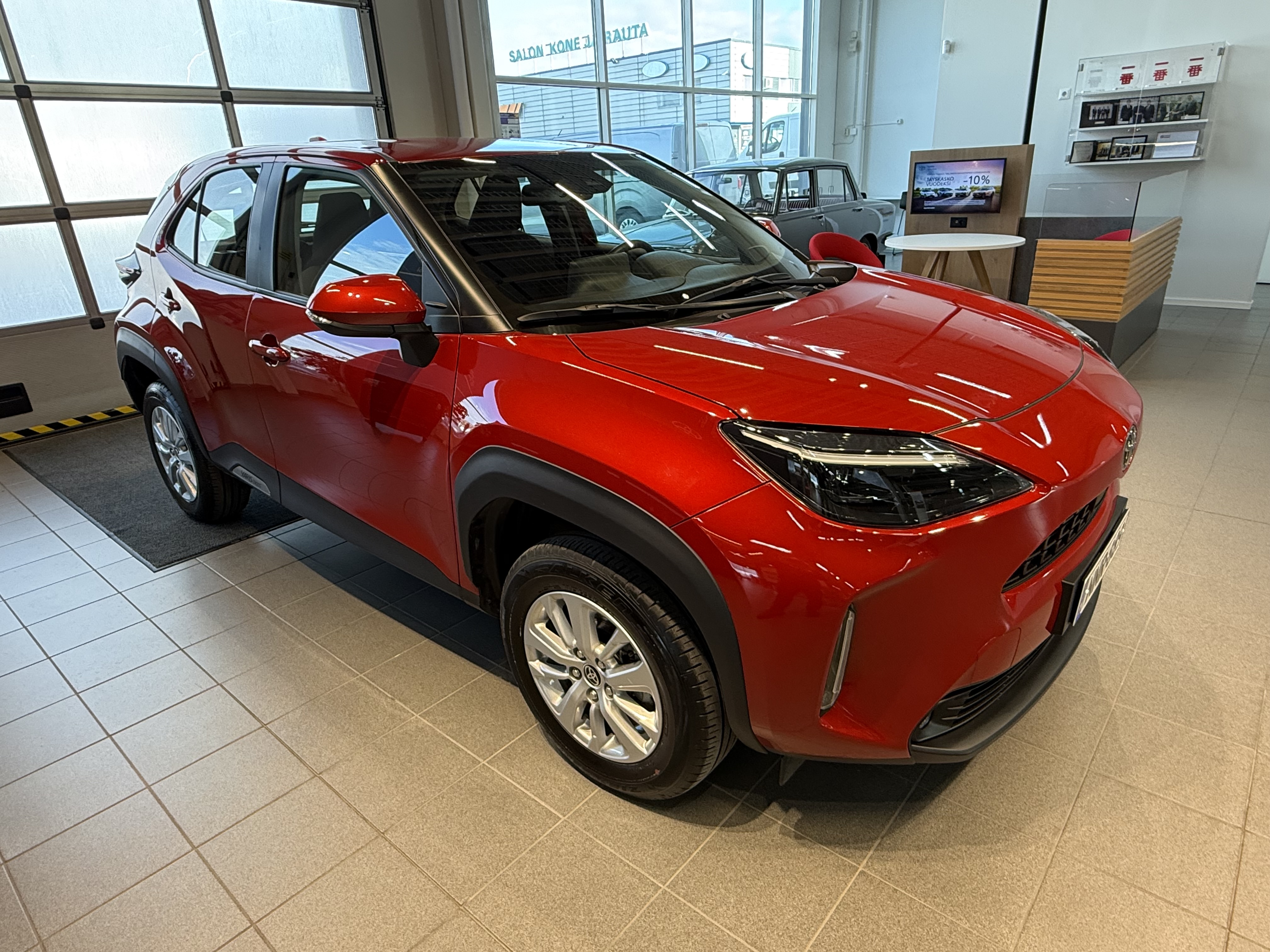 TOYOTA Yaris Cross 2024