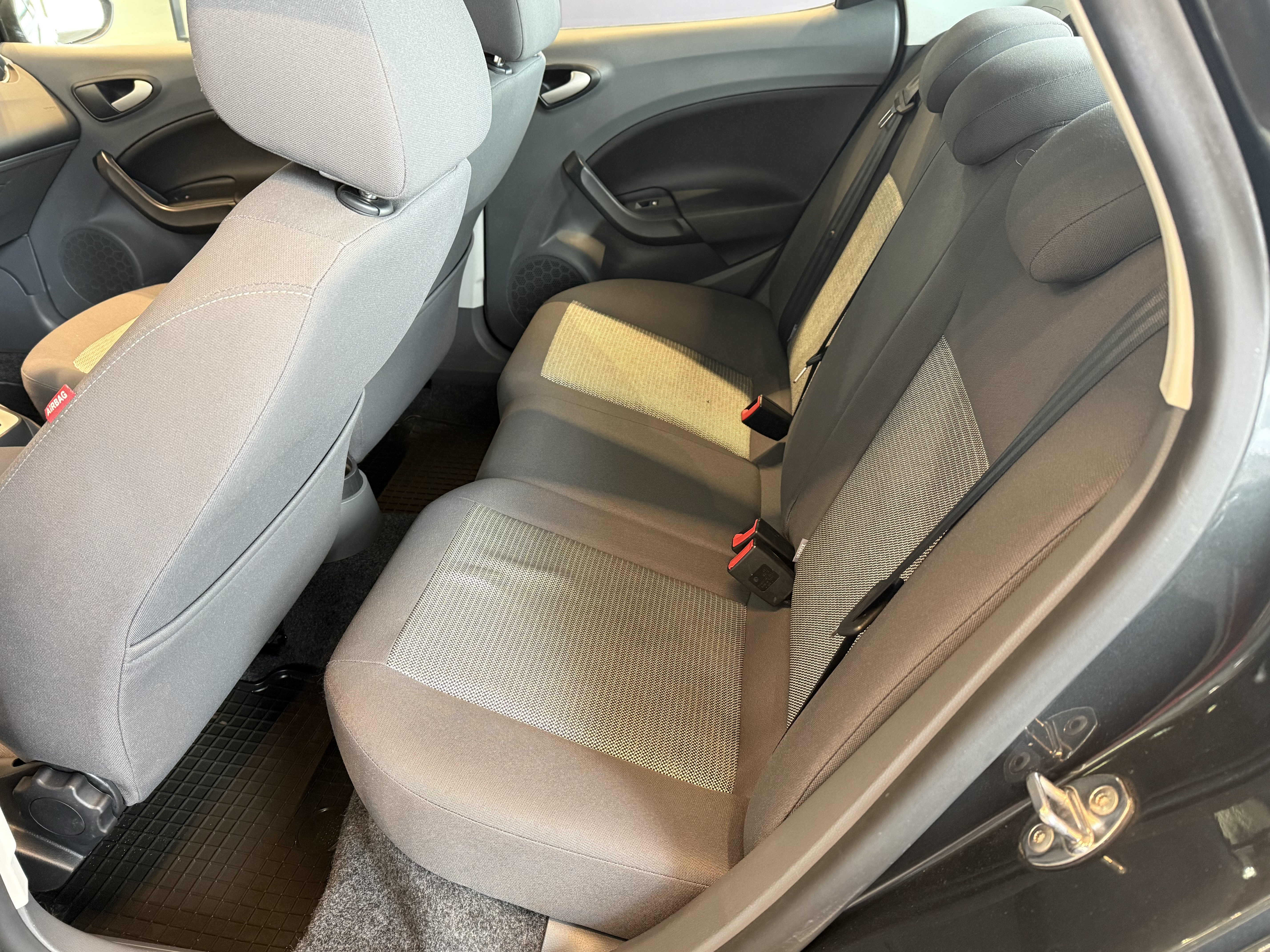 SEAT IBIZA 2010