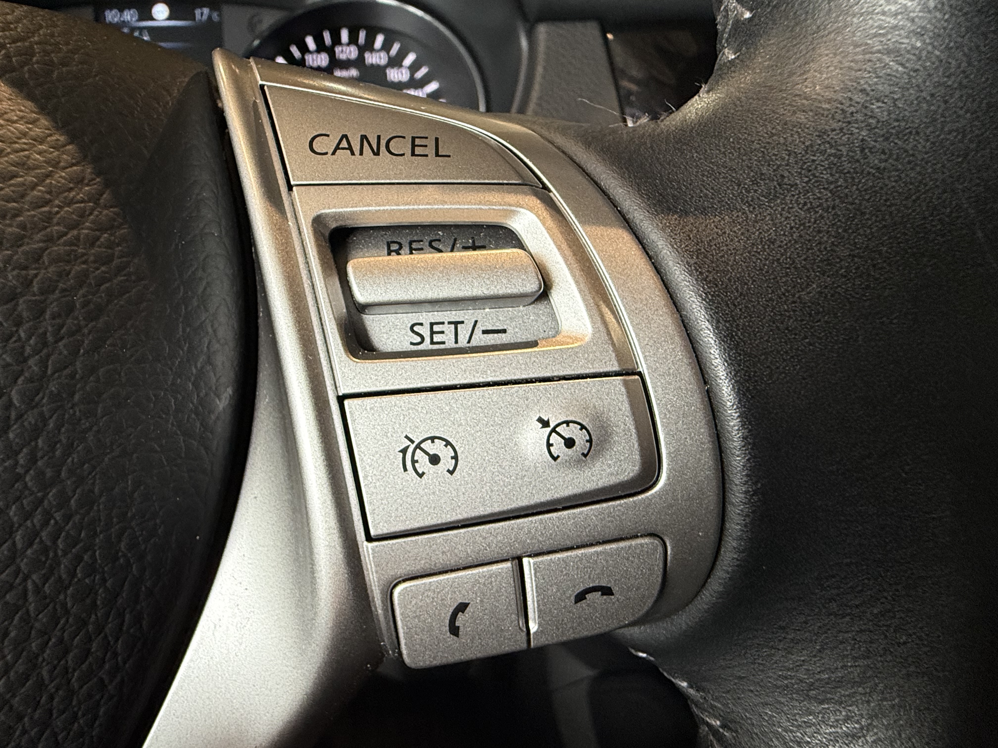 NISSAN Qashqai 2017
