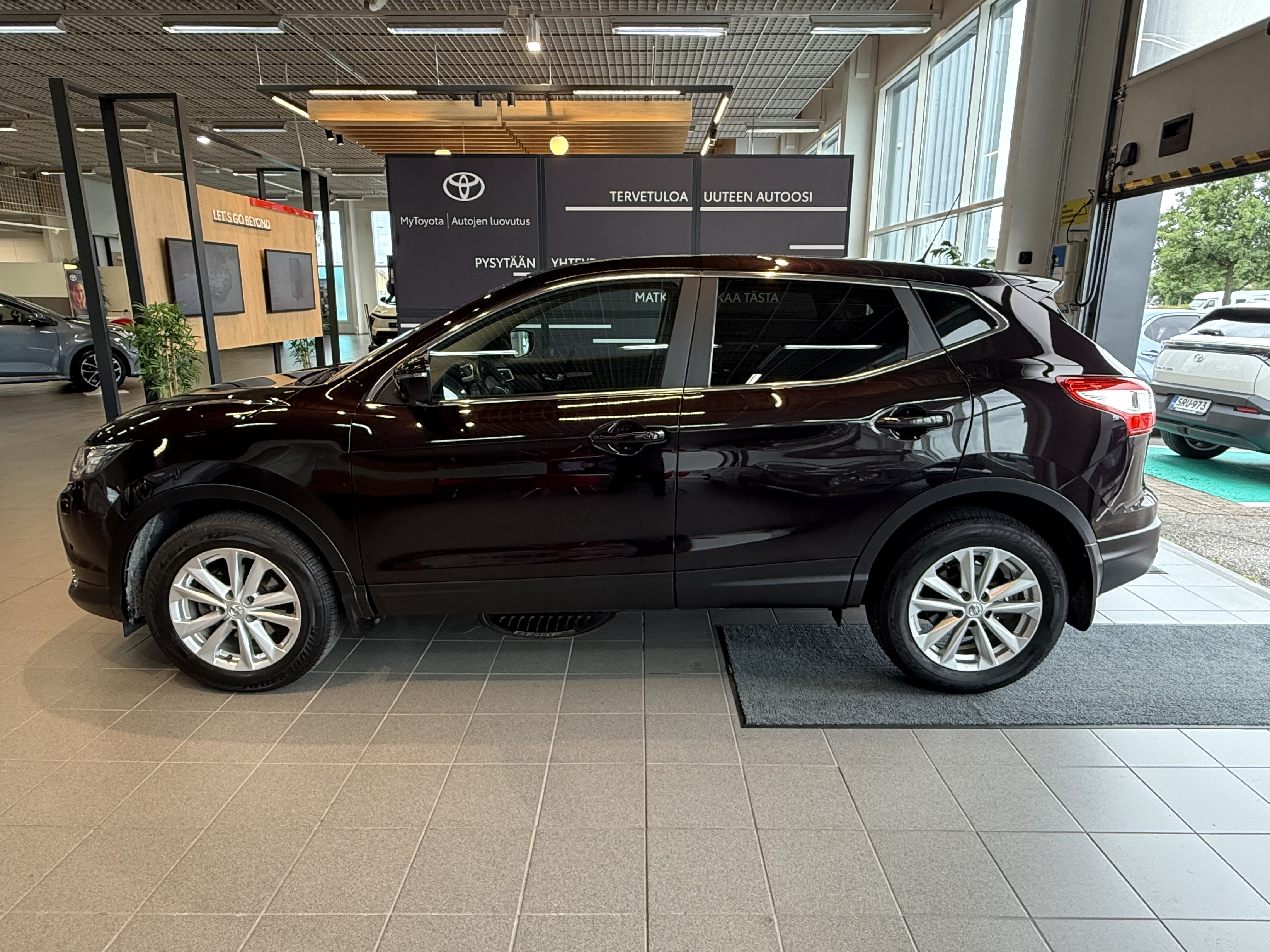 NISSAN Qashqai 2017
