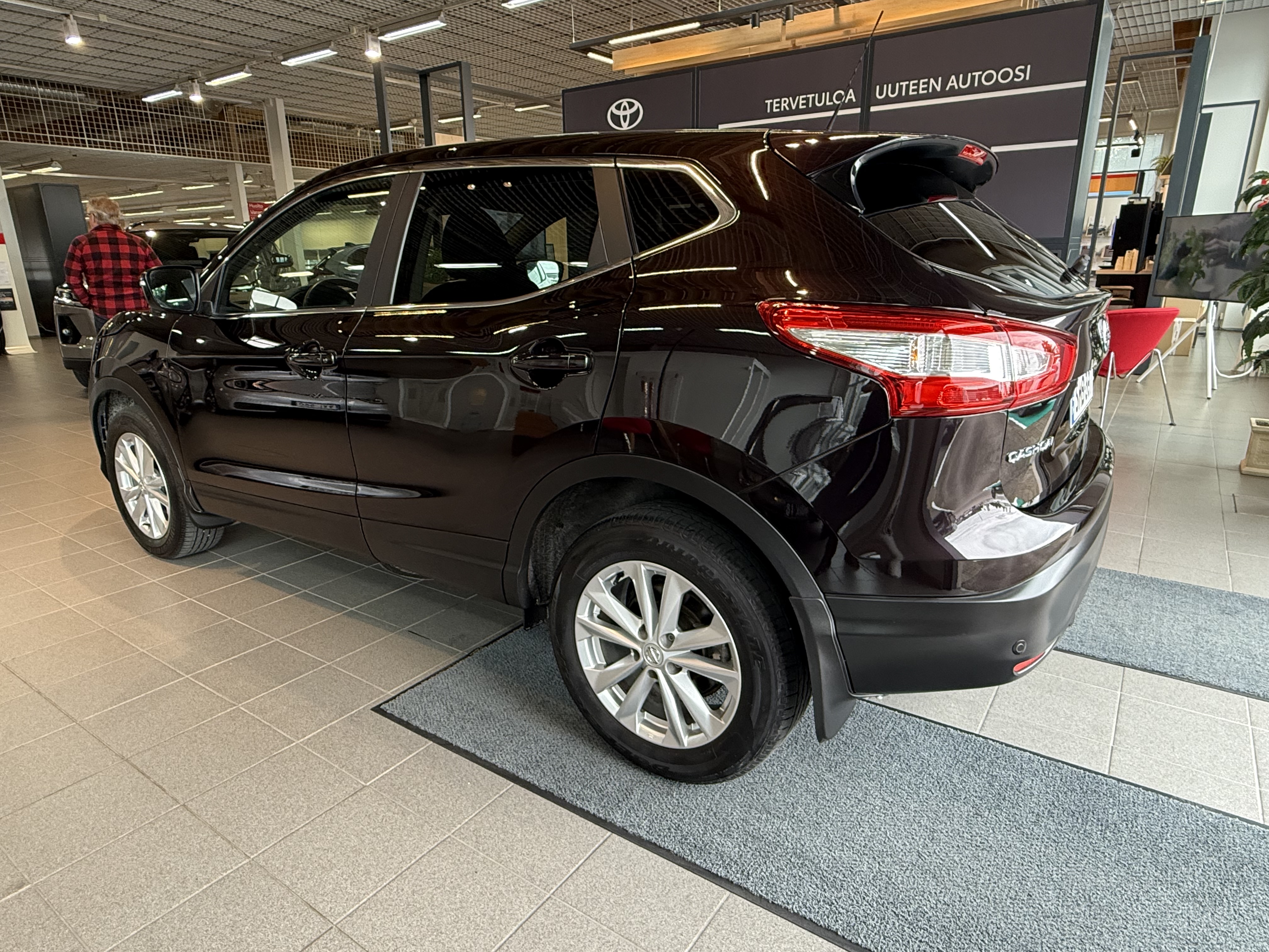 NISSAN Qashqai 2017