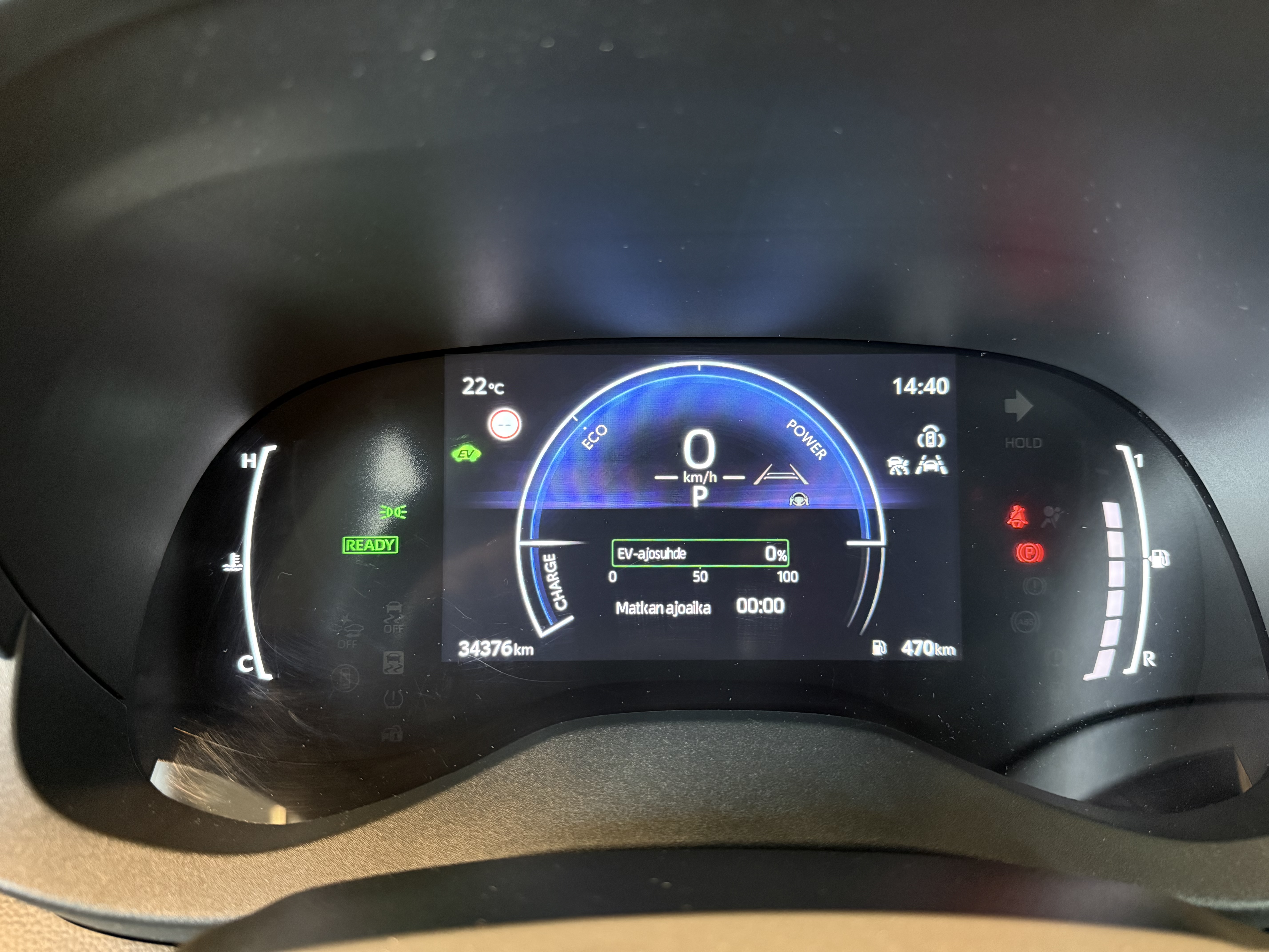 TOYOTA Yaris Cross 2024