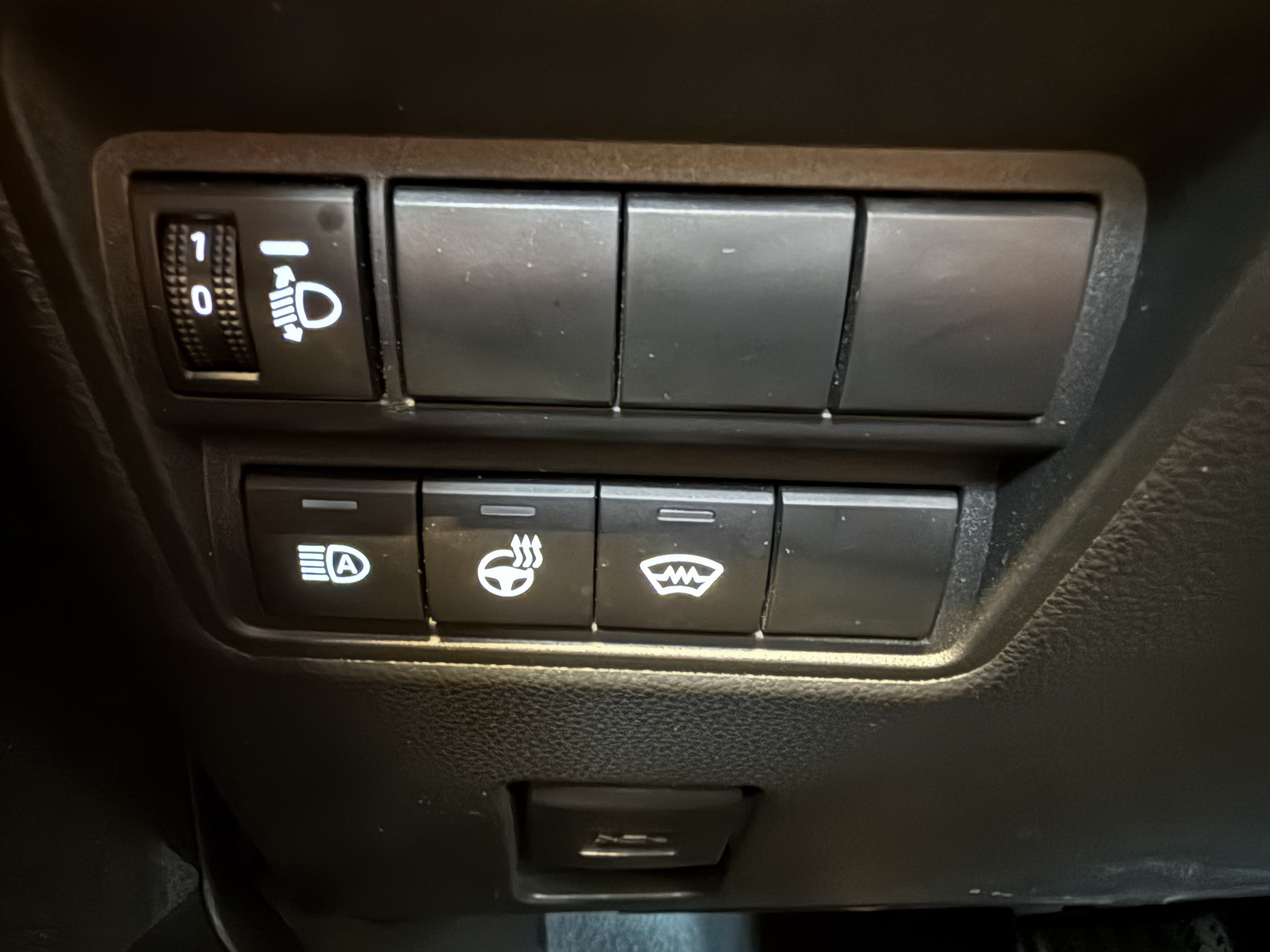 TOYOTA Yaris Cross 2024