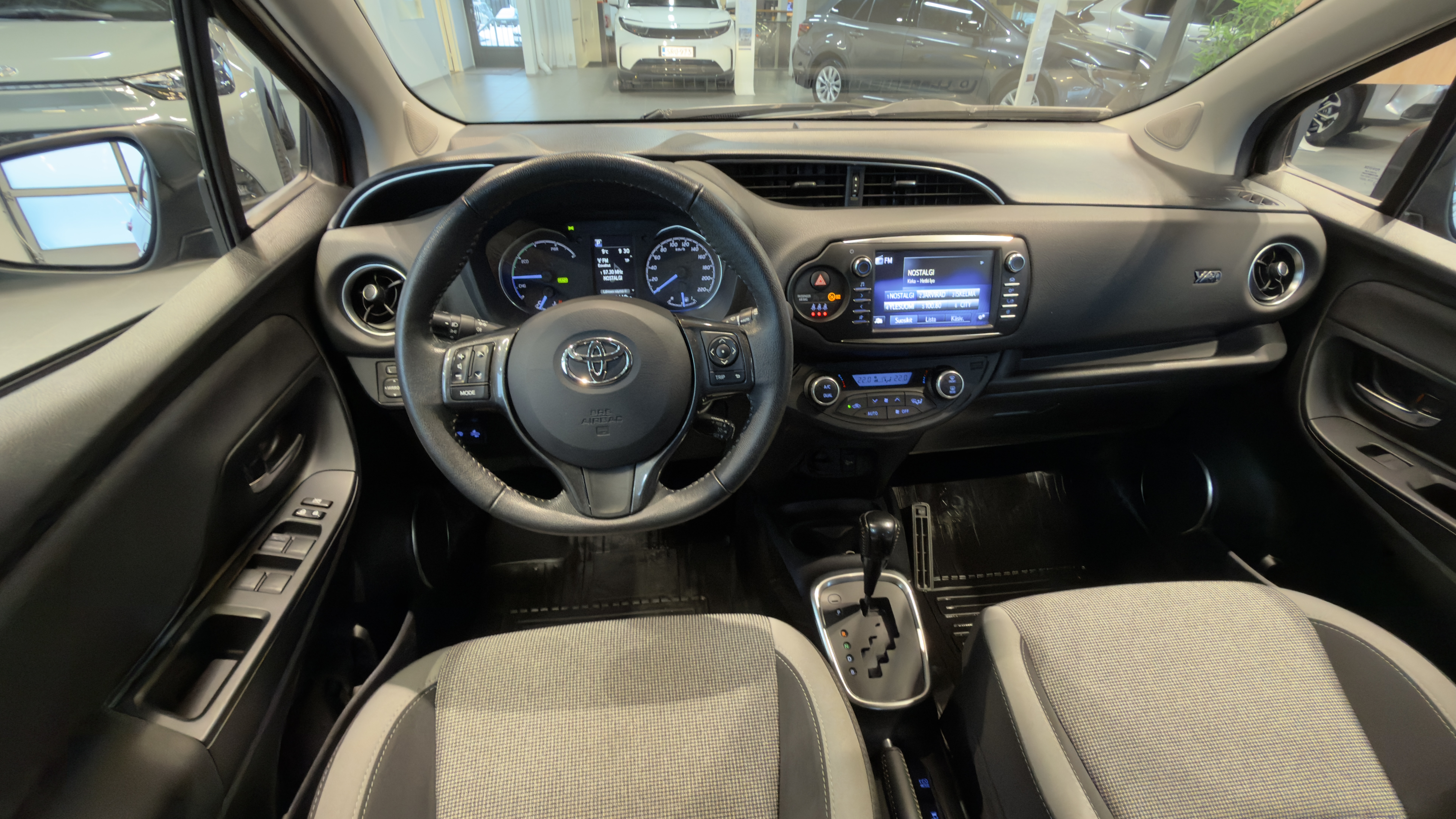 TOYOTA YARIS 2019