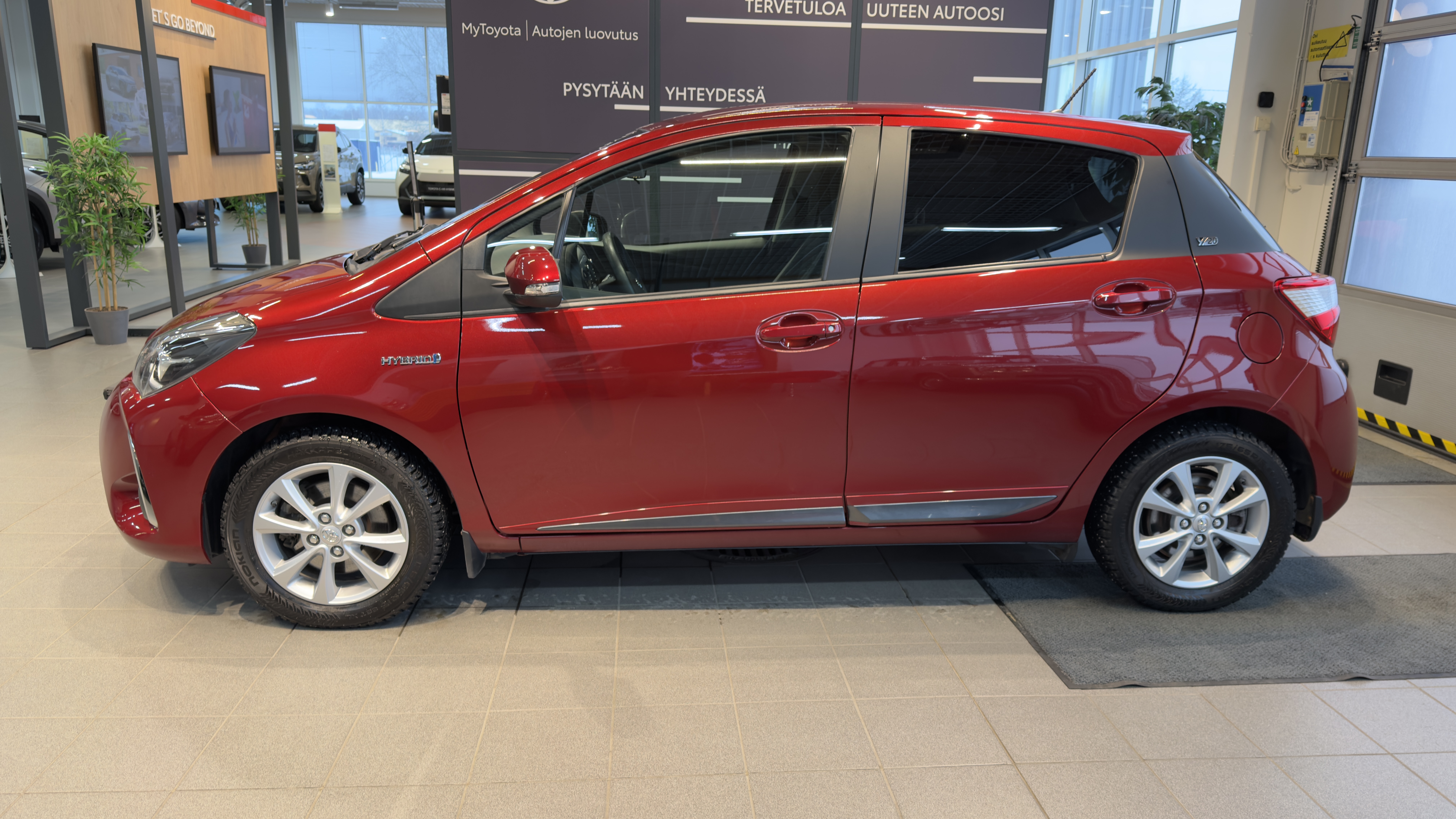 TOYOTA YARIS 2019