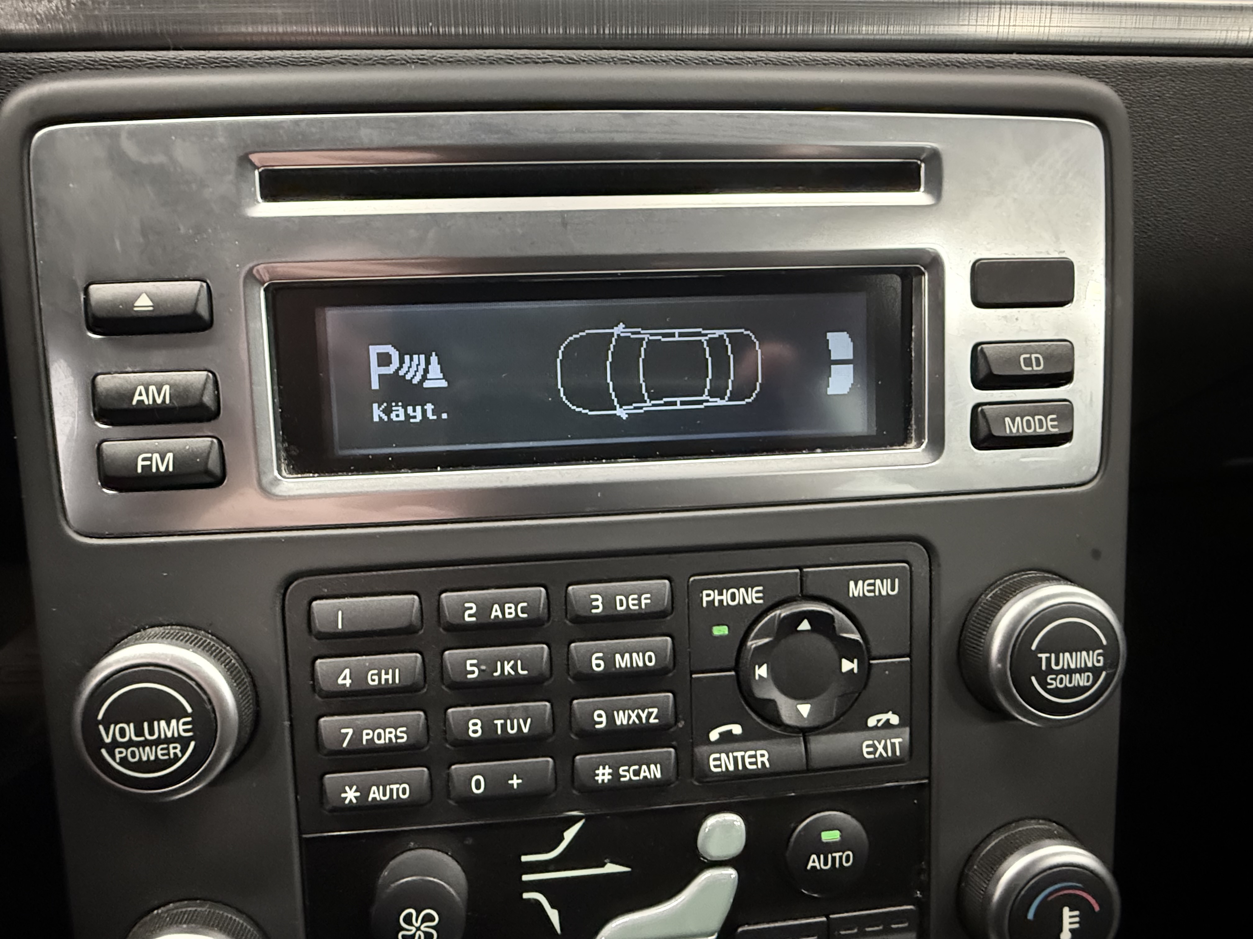 VOLVO V70 2010