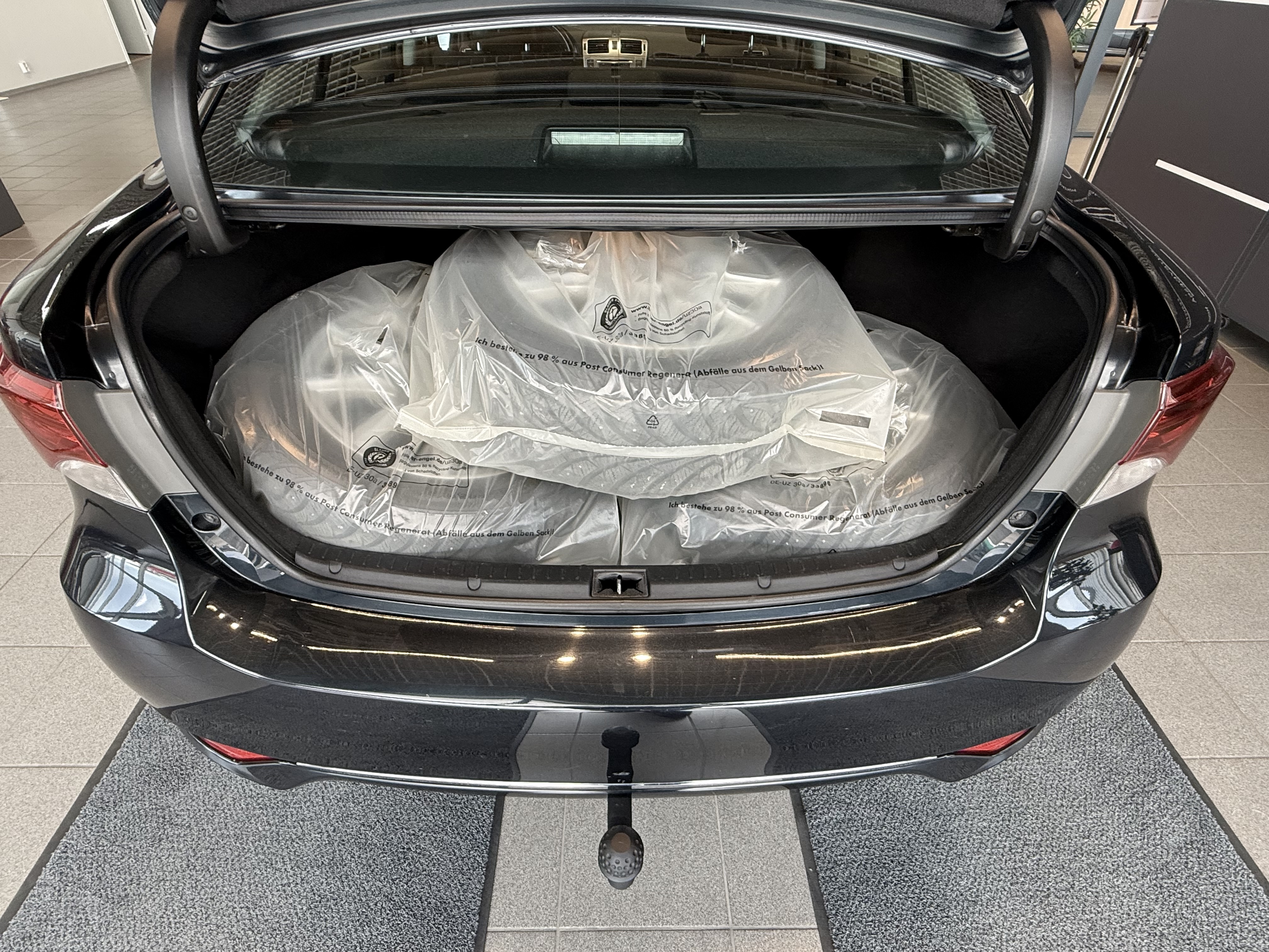 TOYOTA AVENSIS 2012