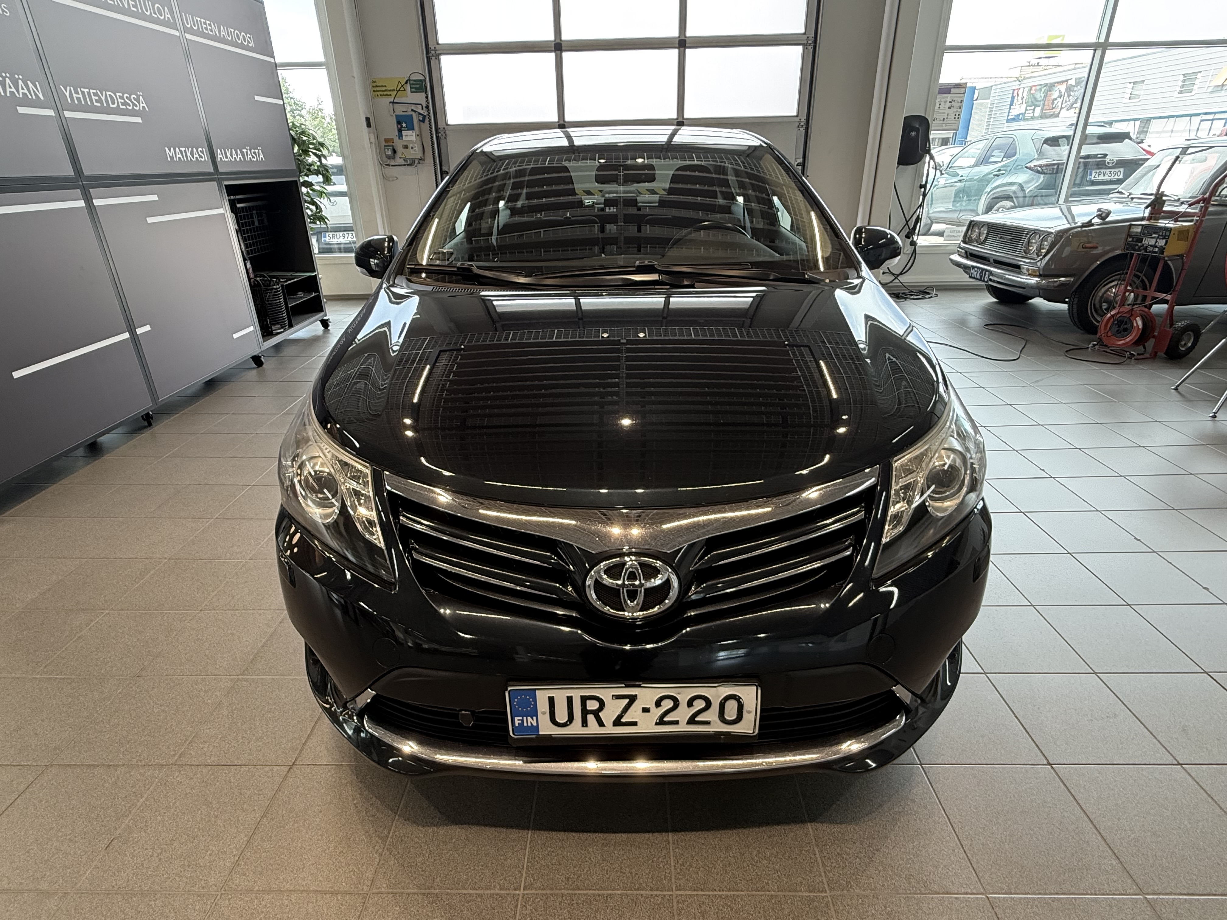 TOYOTA AVENSIS 2012