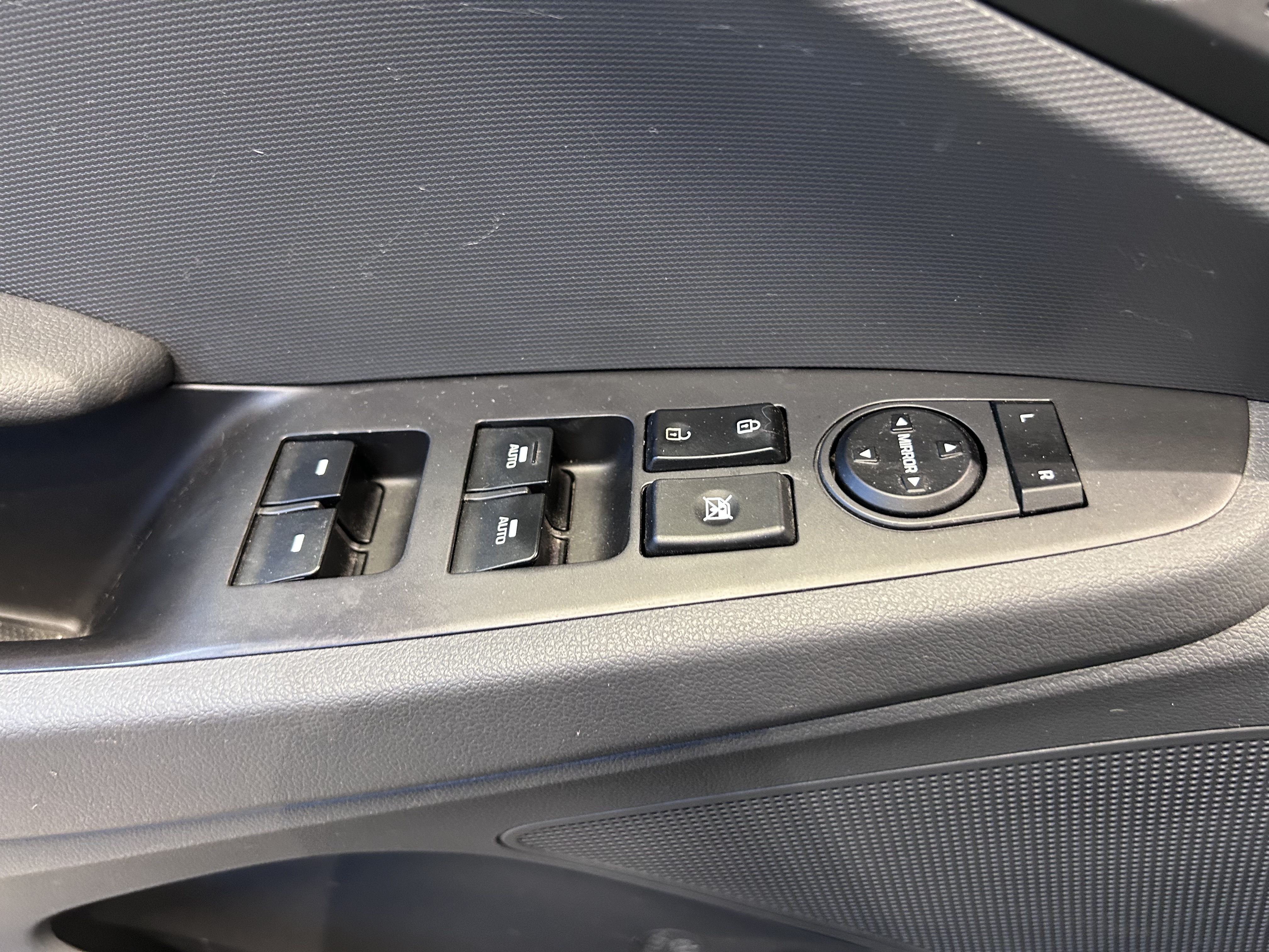 HYUNDAI IONIQ hybrid 2017