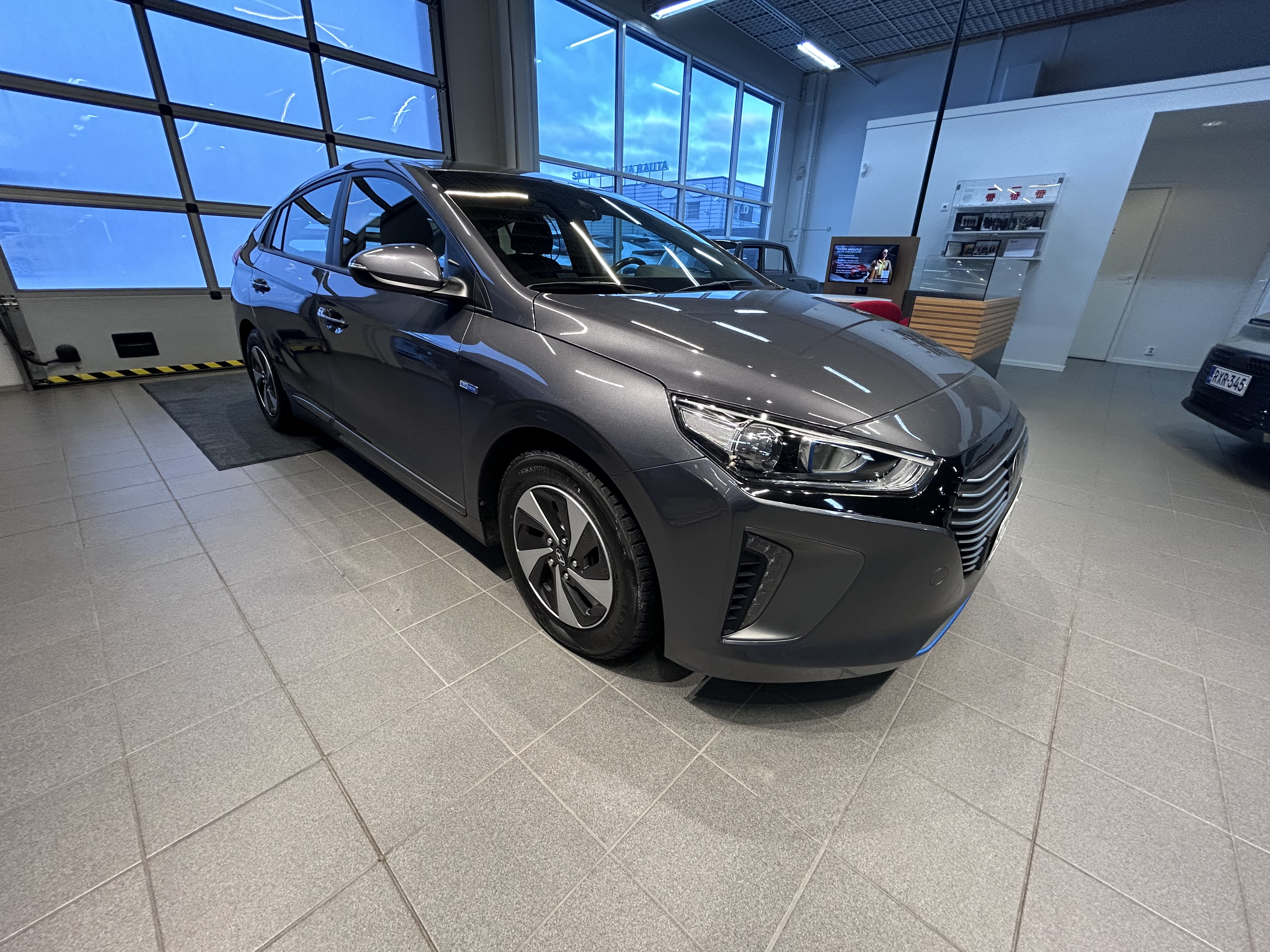 HYUNDAI IONIQ hybrid 2017