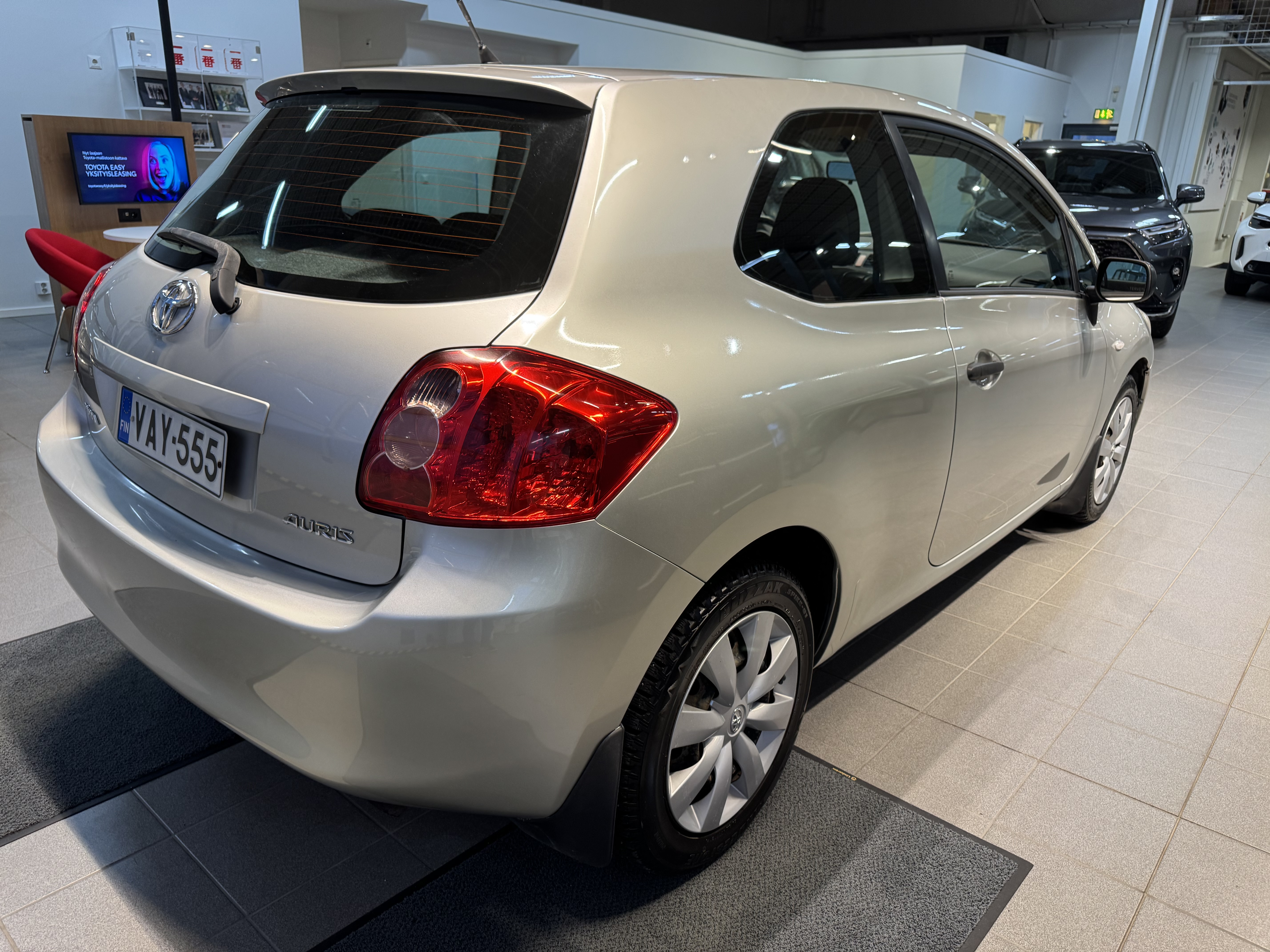 TOYOTA Auris 2007