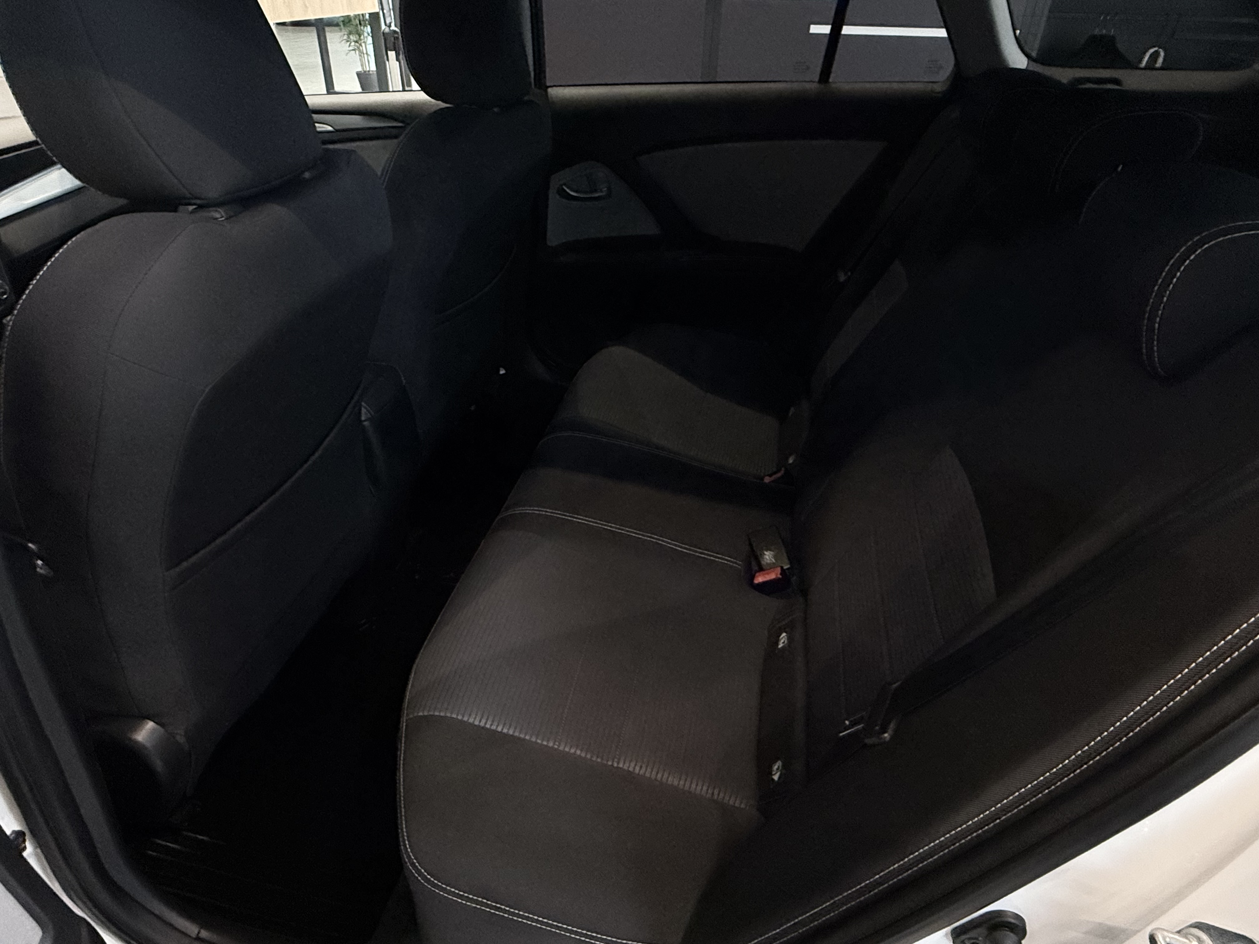 TOYOTA AVENSIS 2017