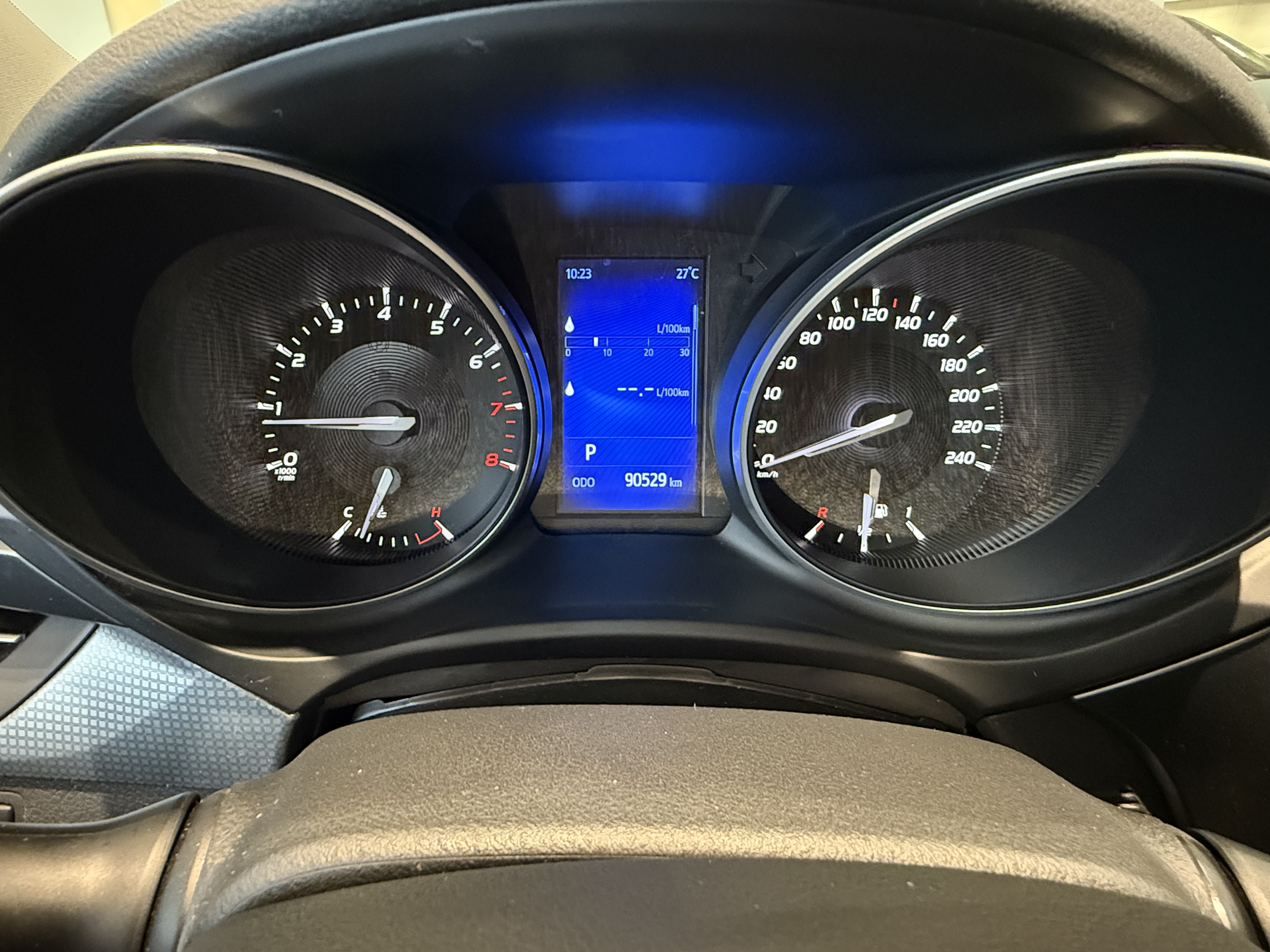 TOYOTA AVENSIS 2017