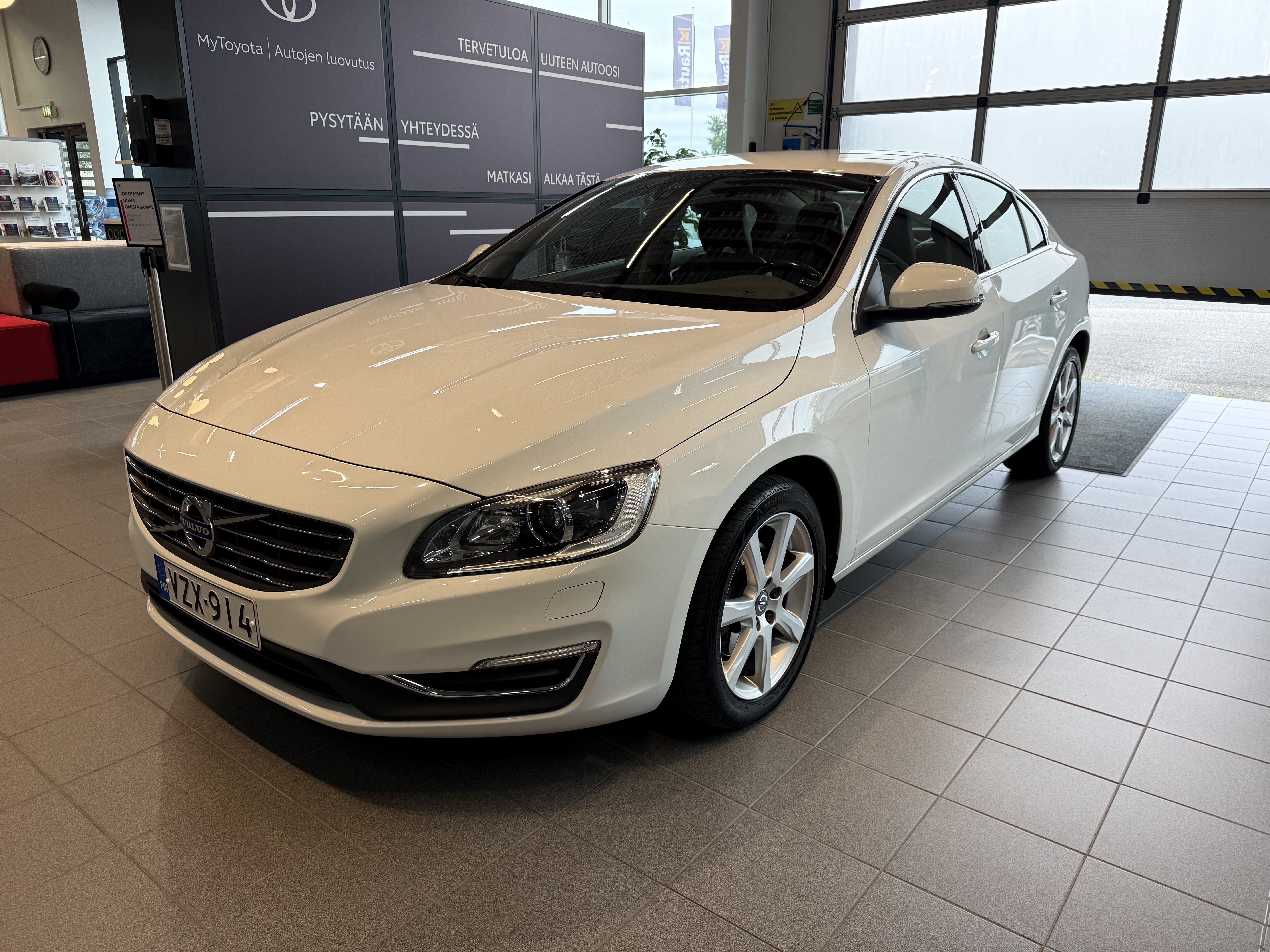 VOLVO S60 2018
