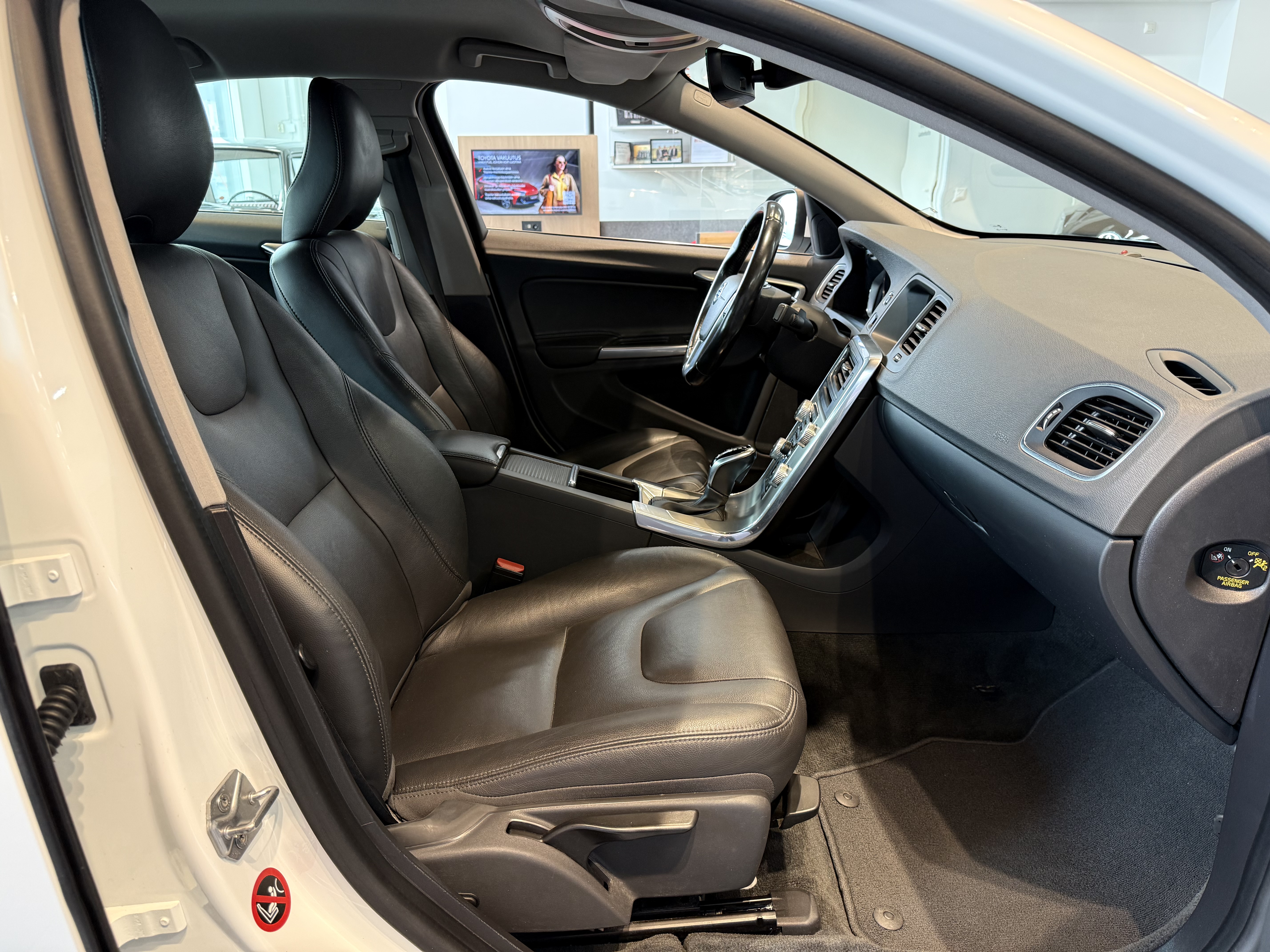 VOLVO S60 2018