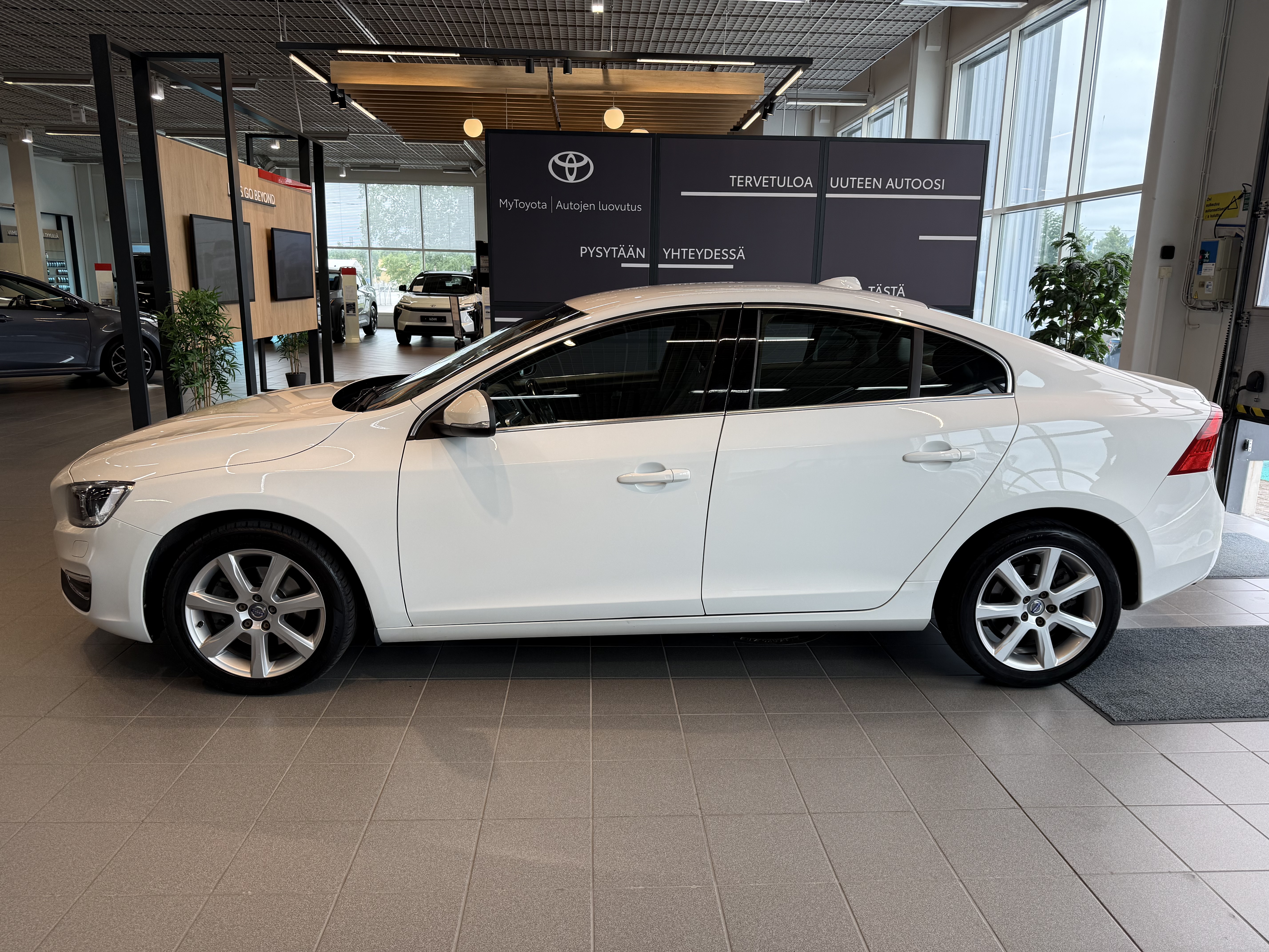 VOLVO S60 2018