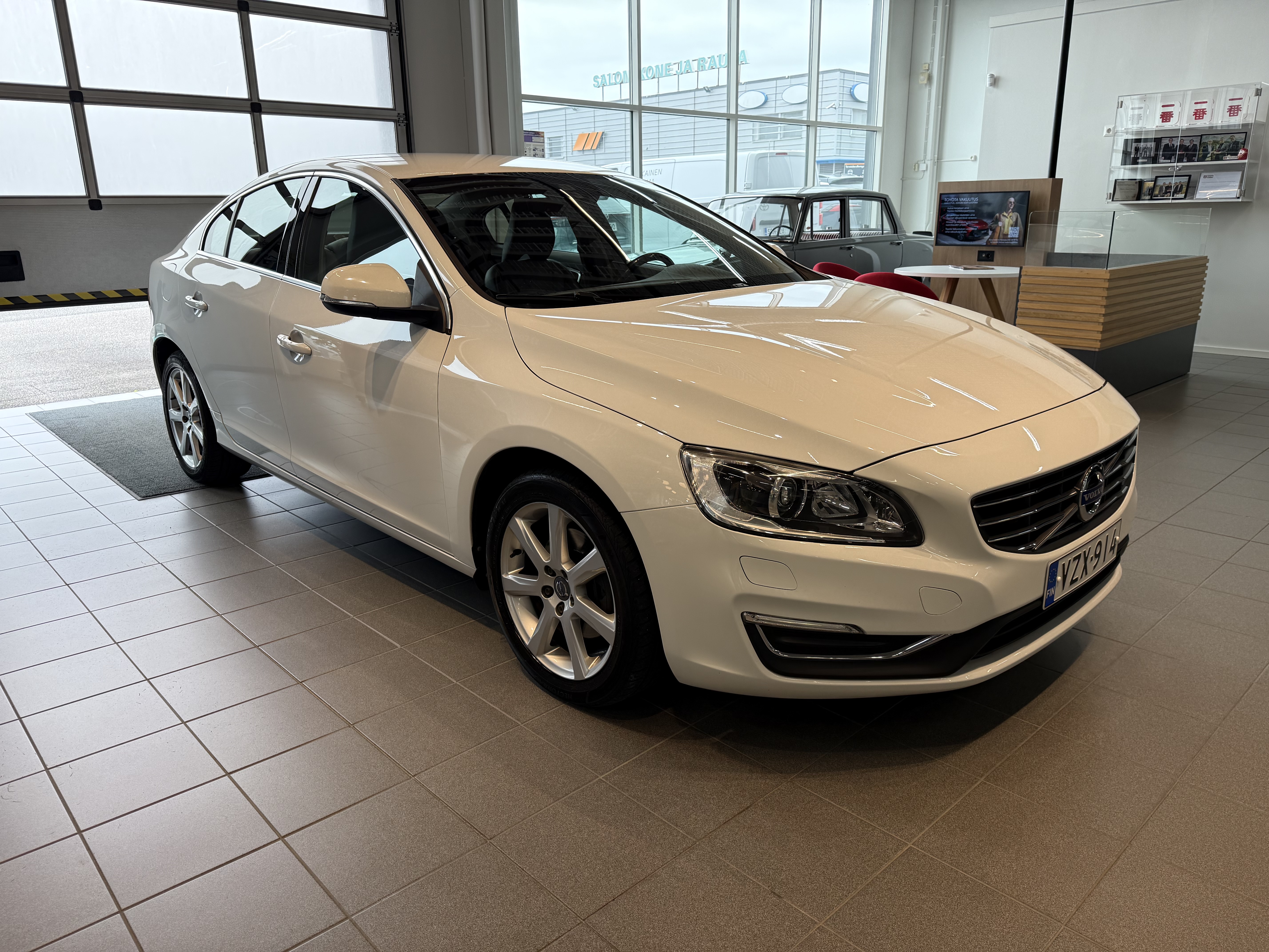 VOLVO S60 2018