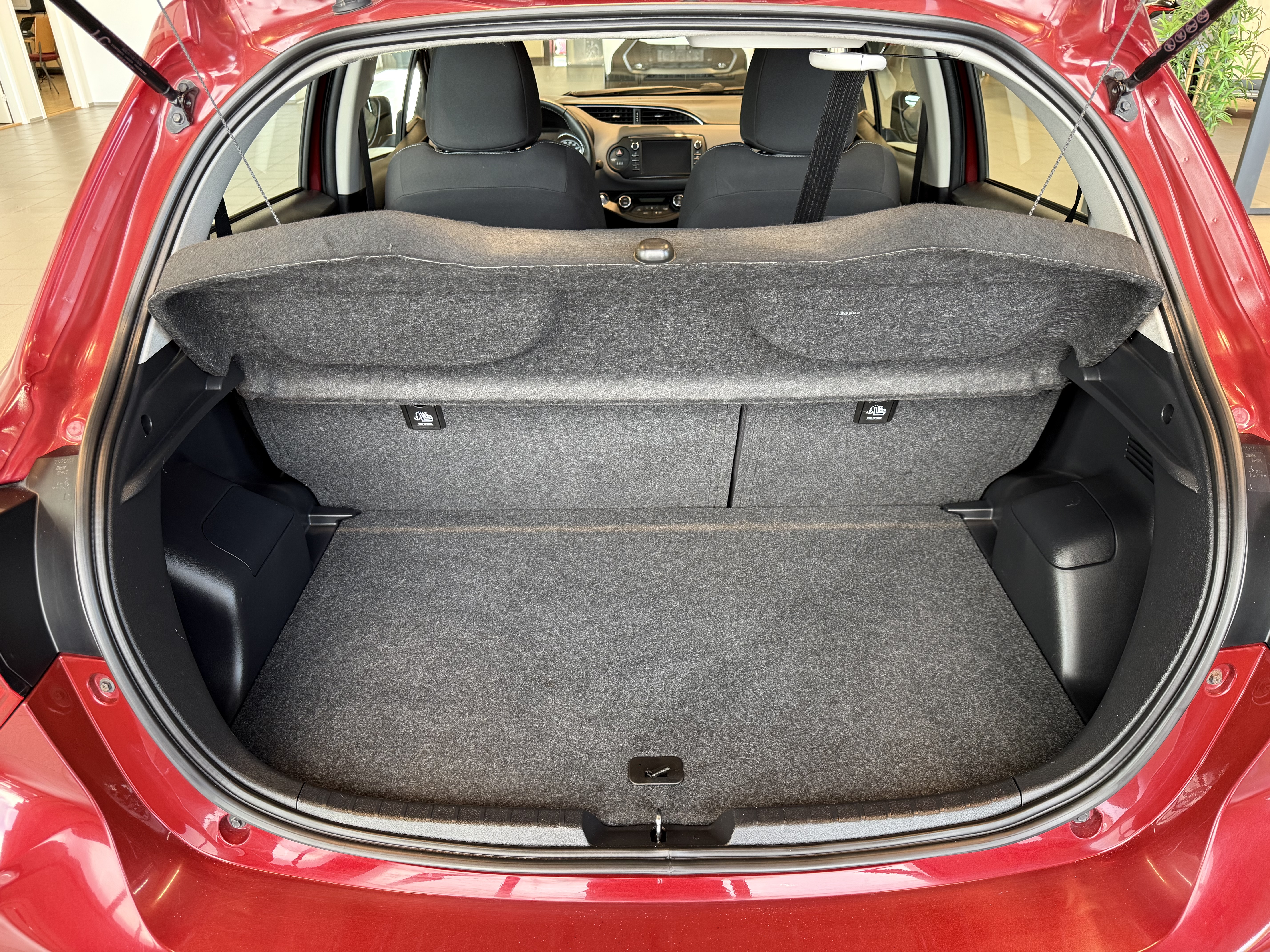 TOYOTA YARIS 2018