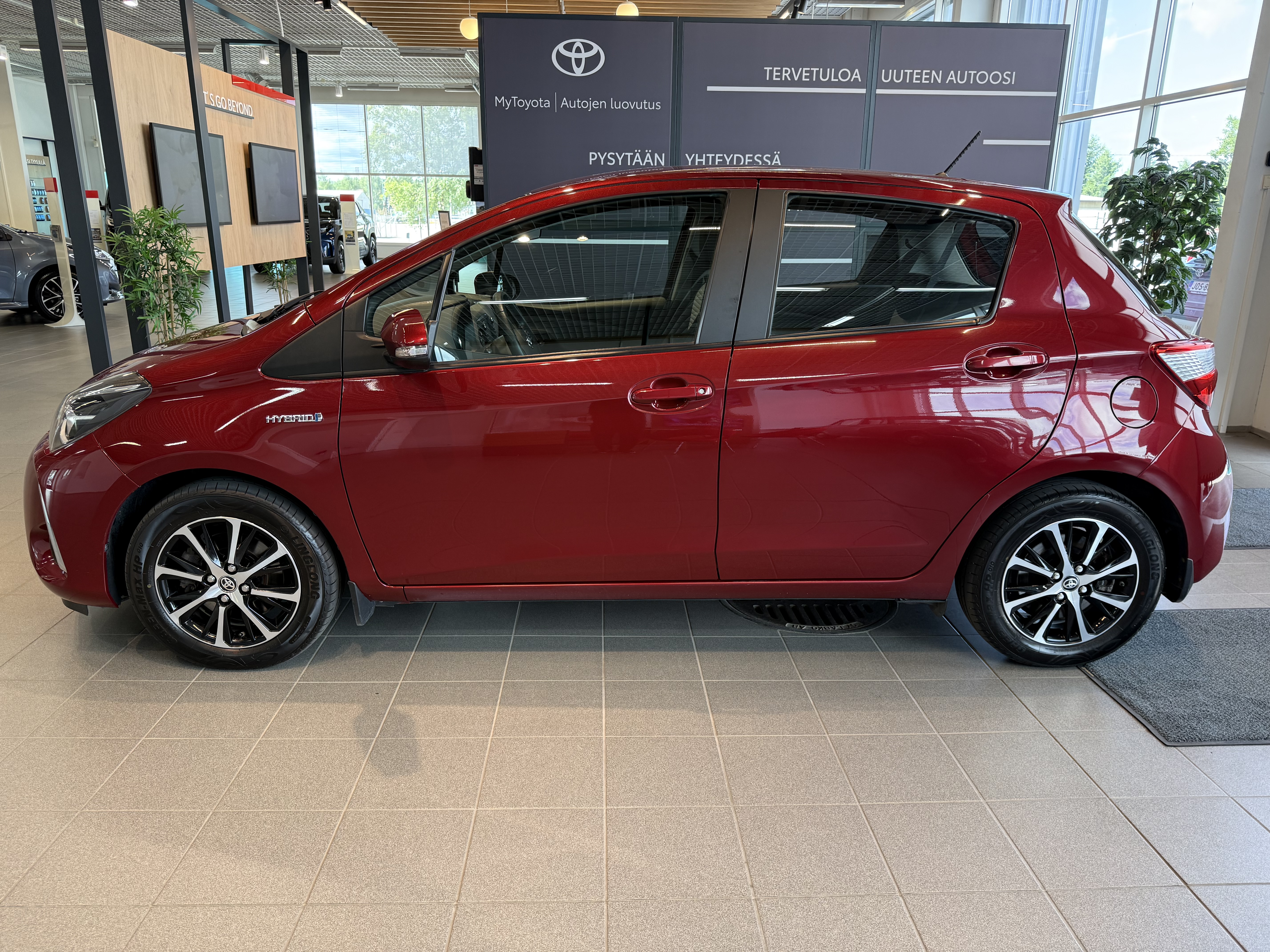 TOYOTA YARIS 2018