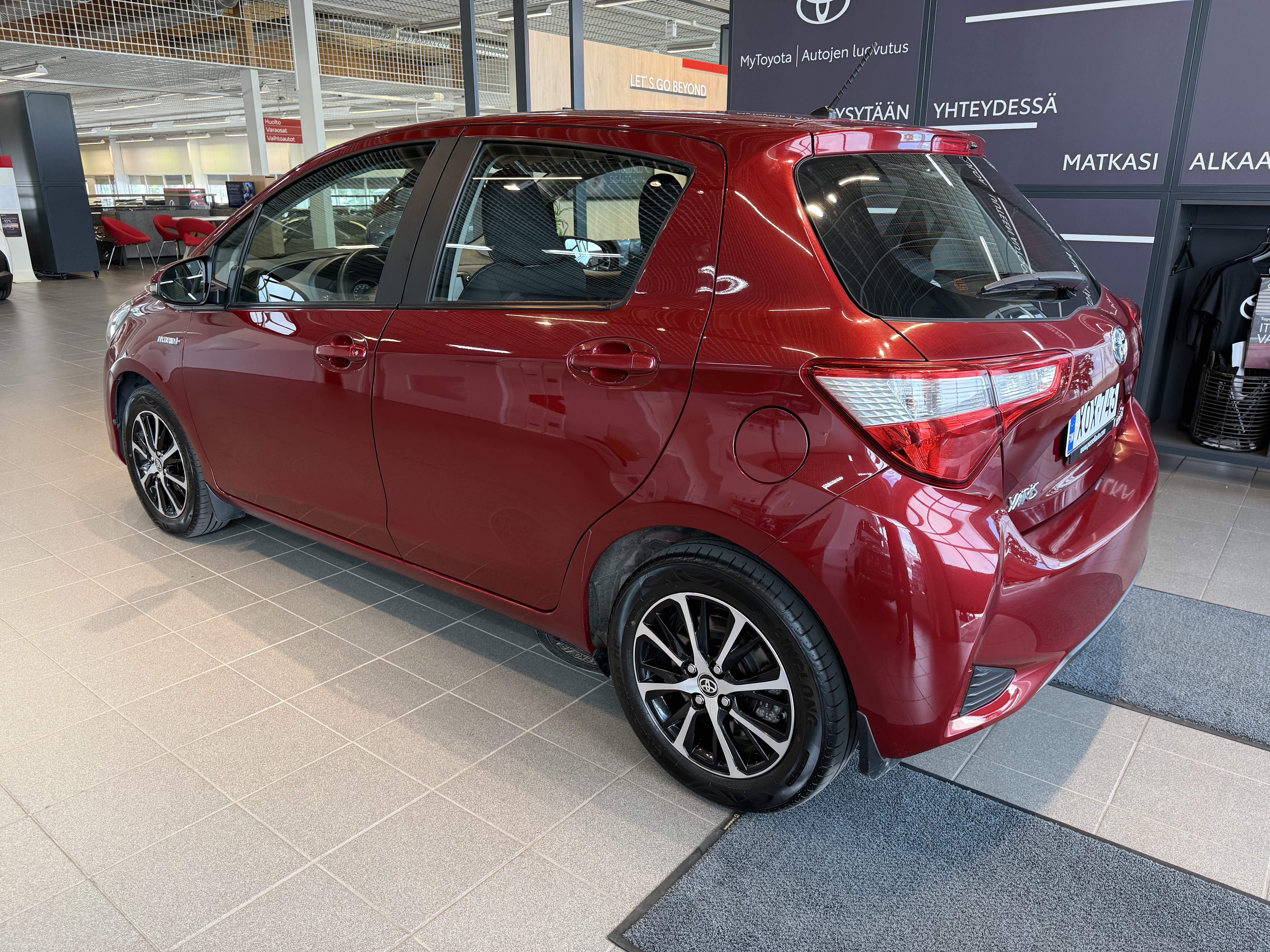 TOYOTA YARIS 2018