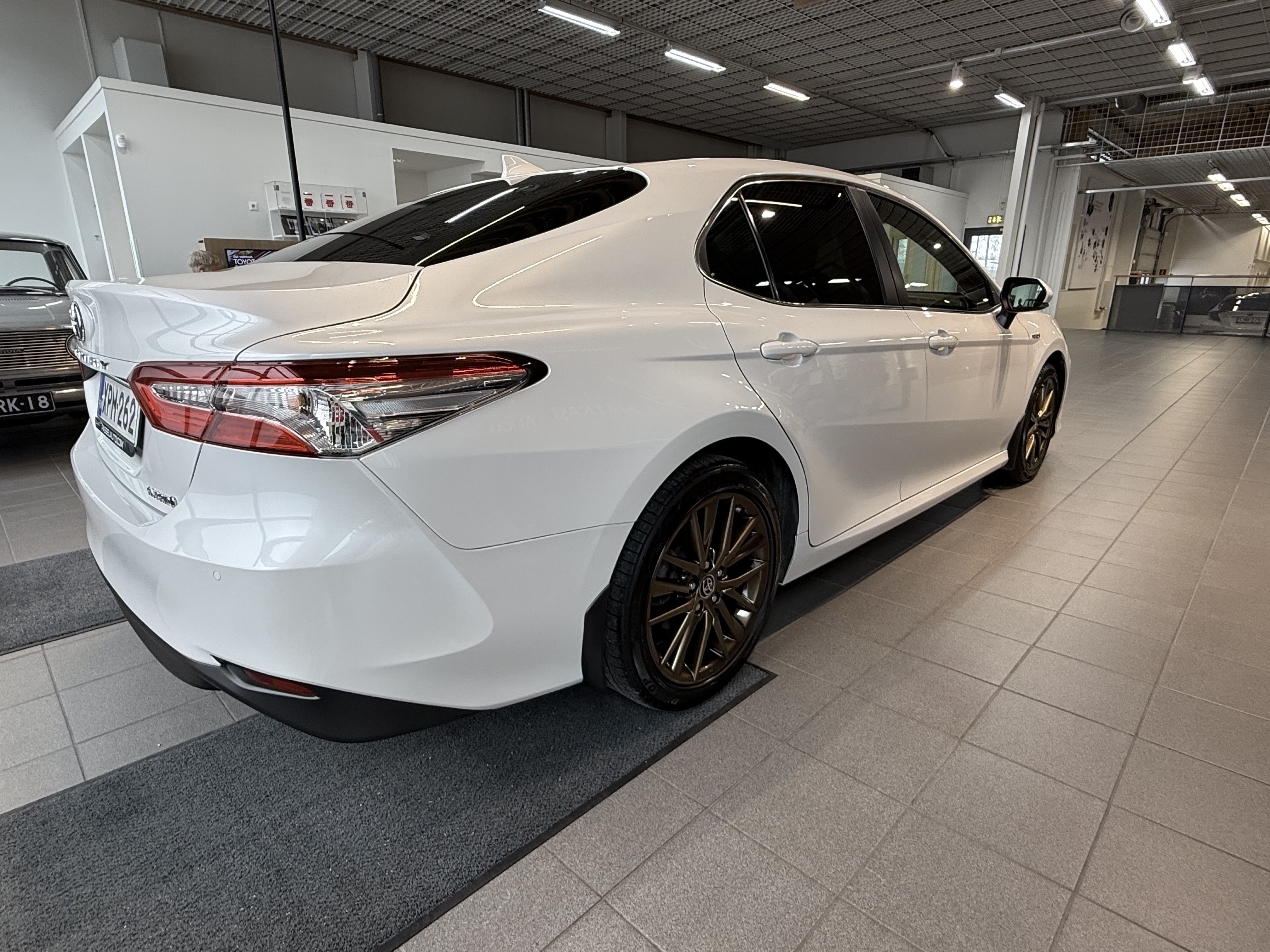 TOYOTA CAMRY 2021
