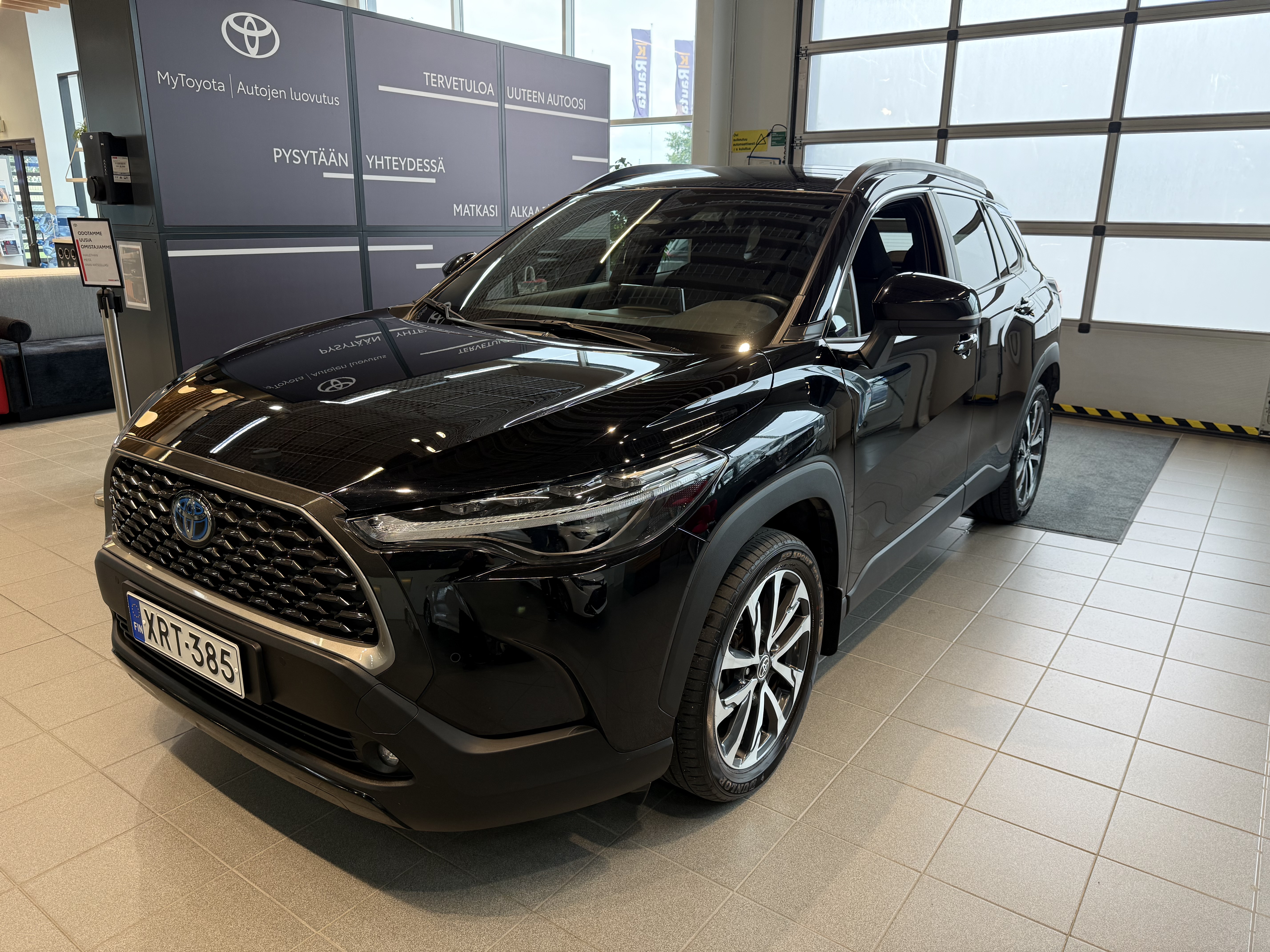 TOYOTA Corolla Cross 2023