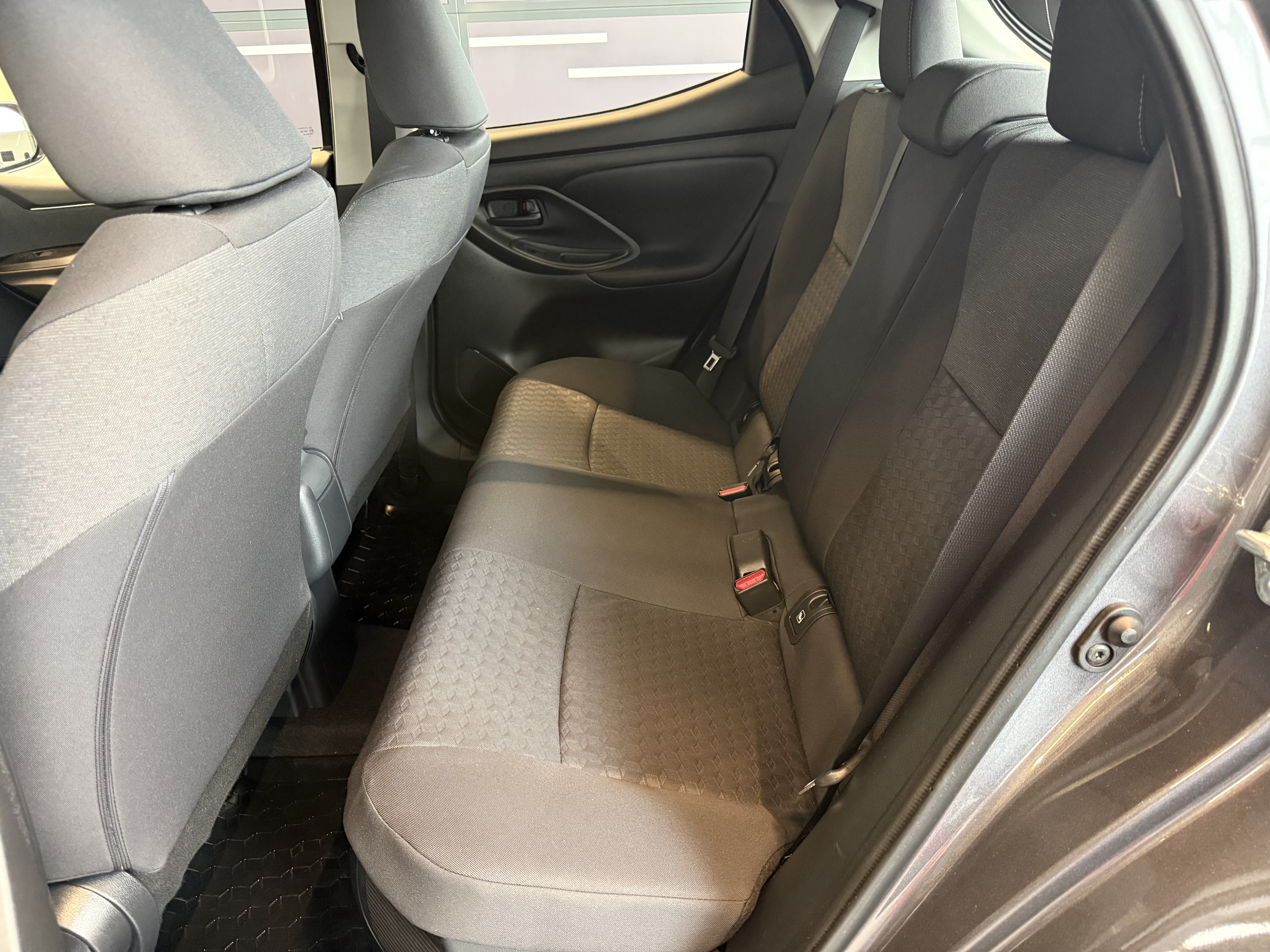 TOYOTA YARIS 2024