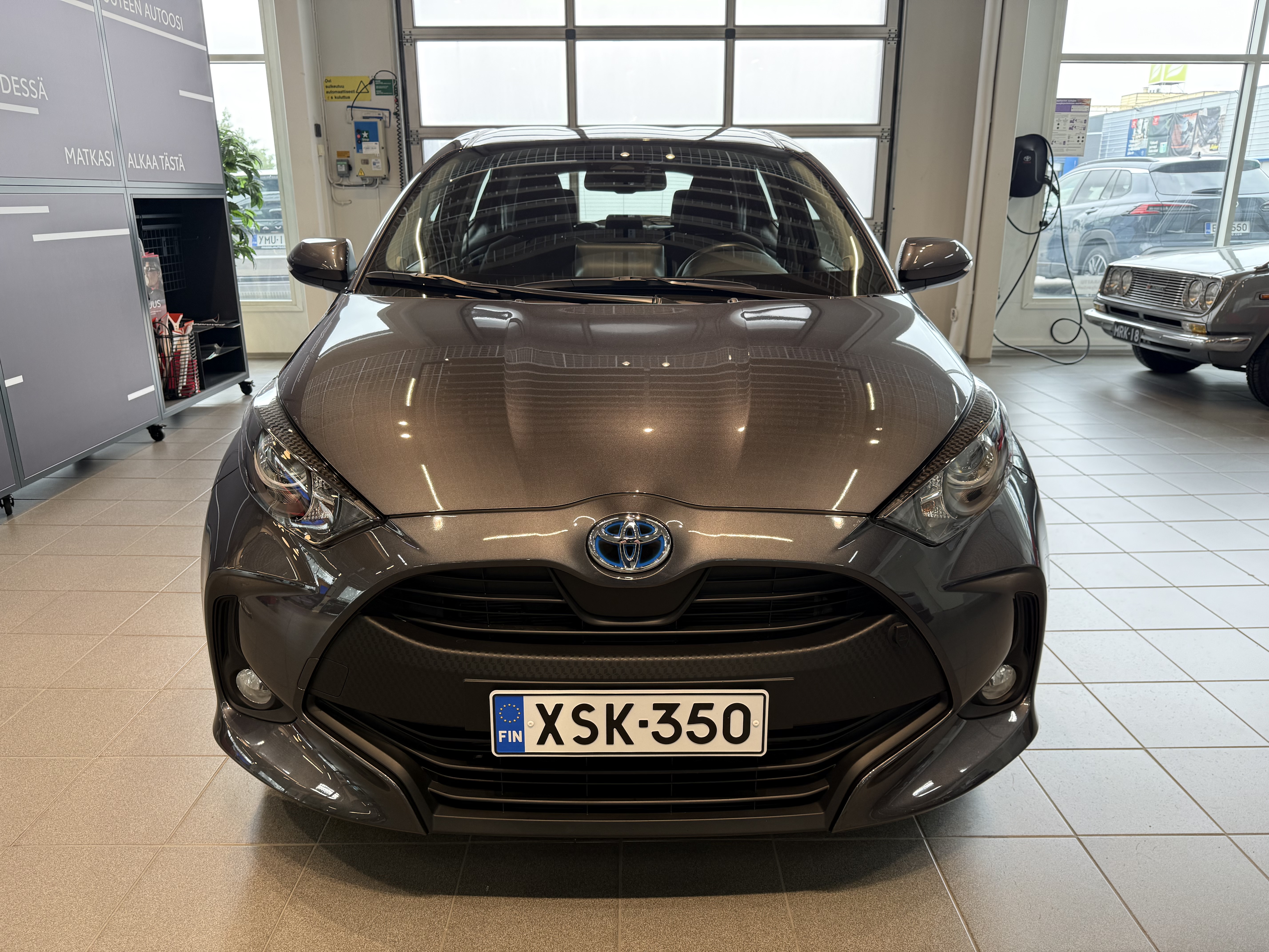 TOYOTA YARIS 2024