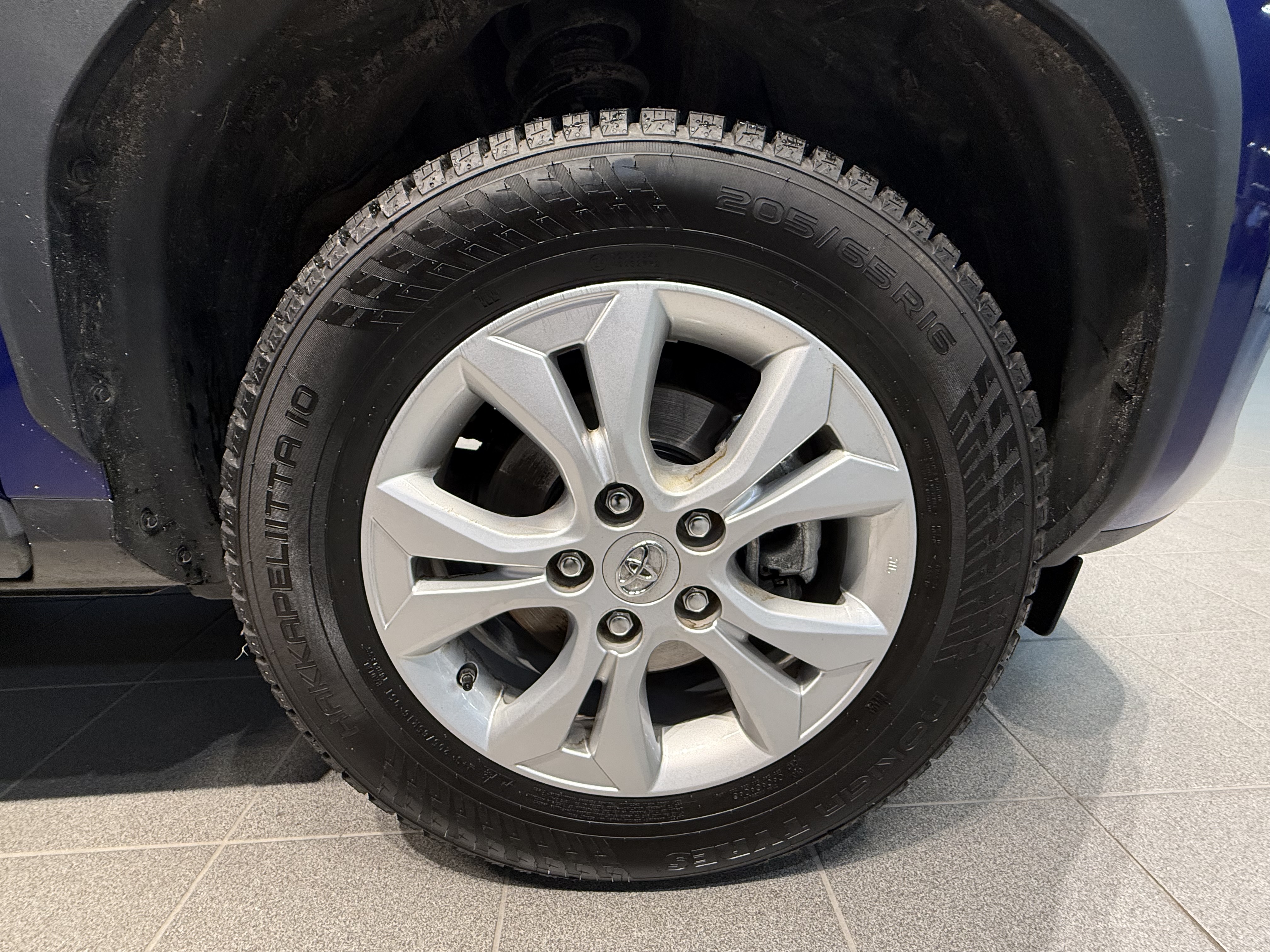 TOYOTA Yaris Cross 2024