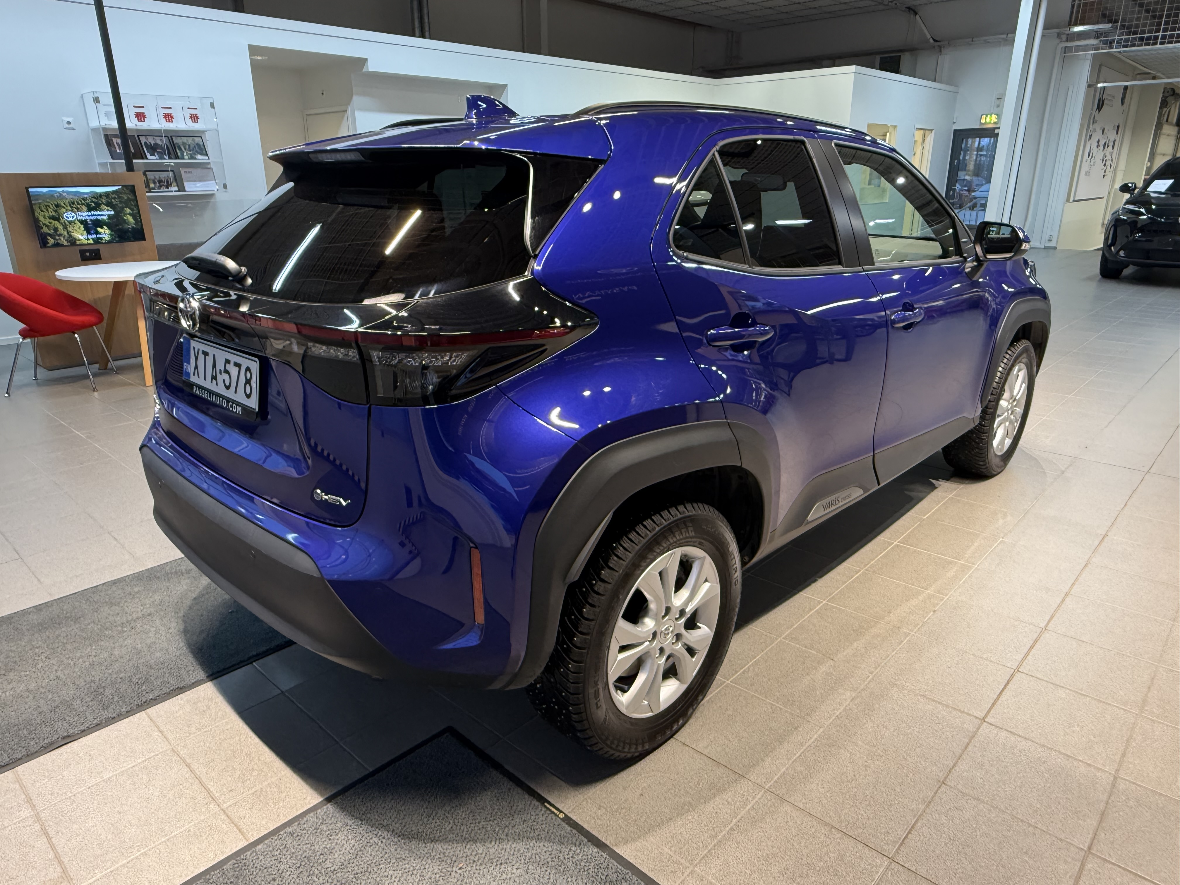 TOYOTA Yaris Cross 2024