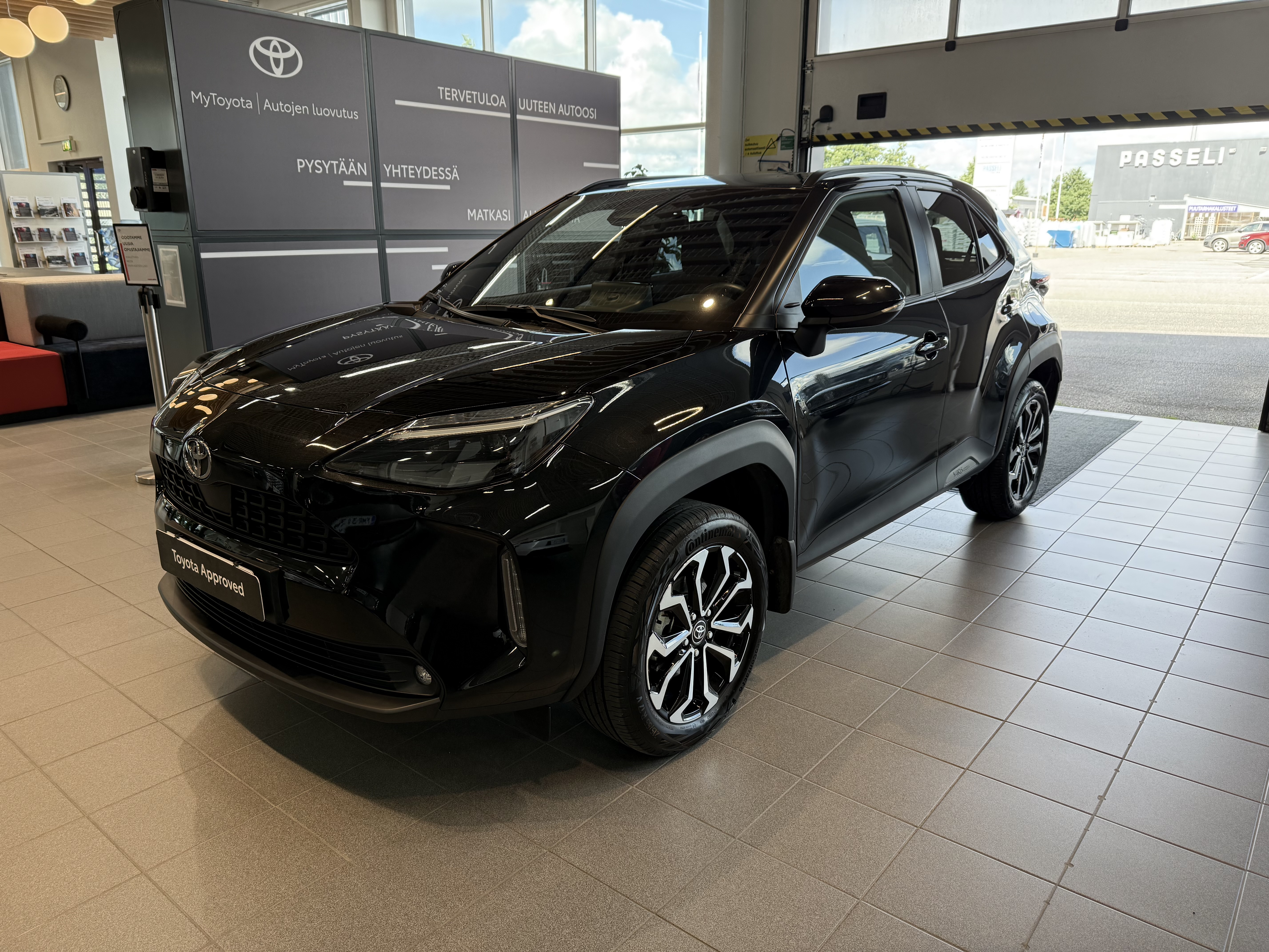 TOYOTA Yaris Cross 2025