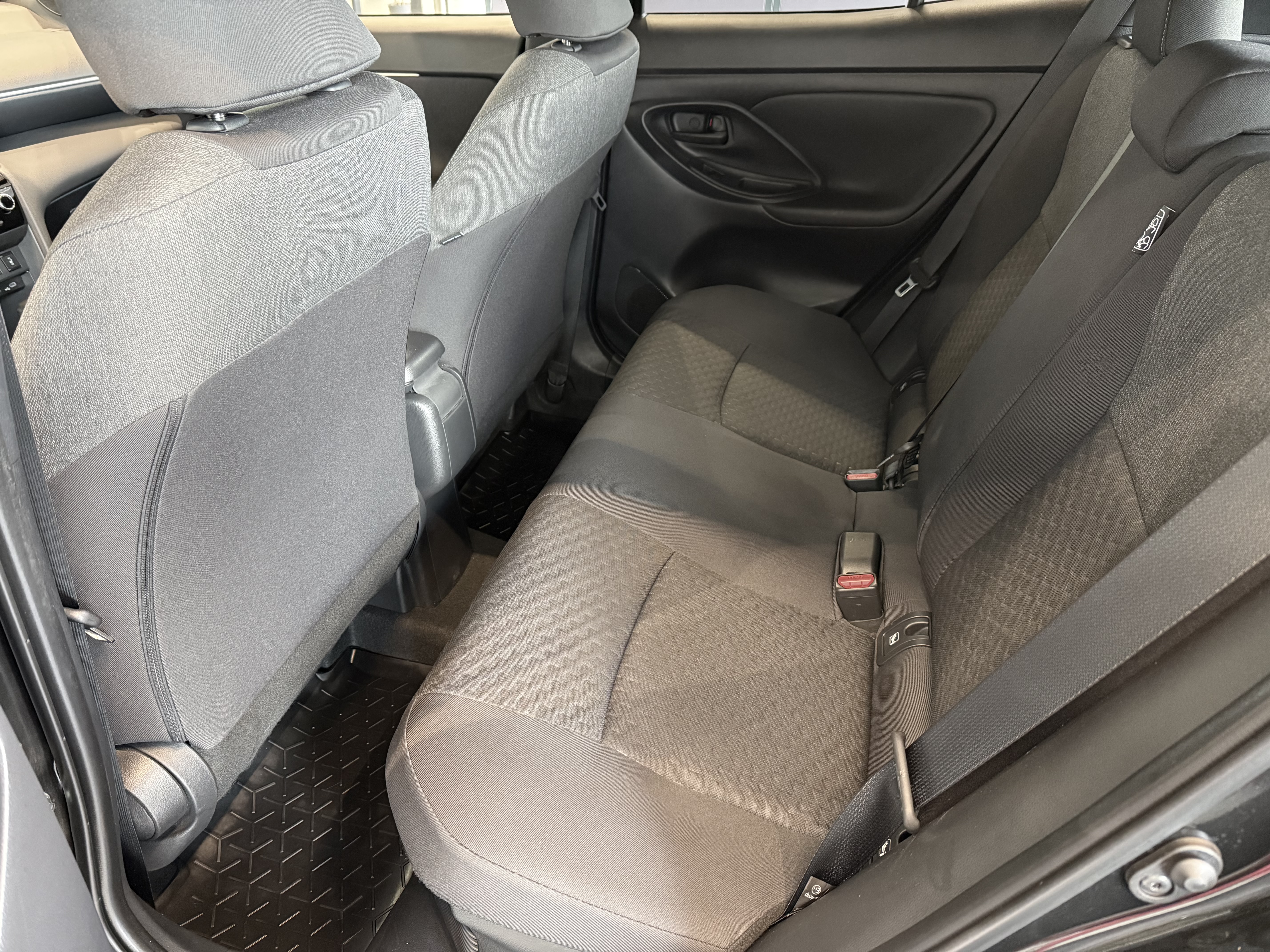 TOYOTA Yaris Cross 2025