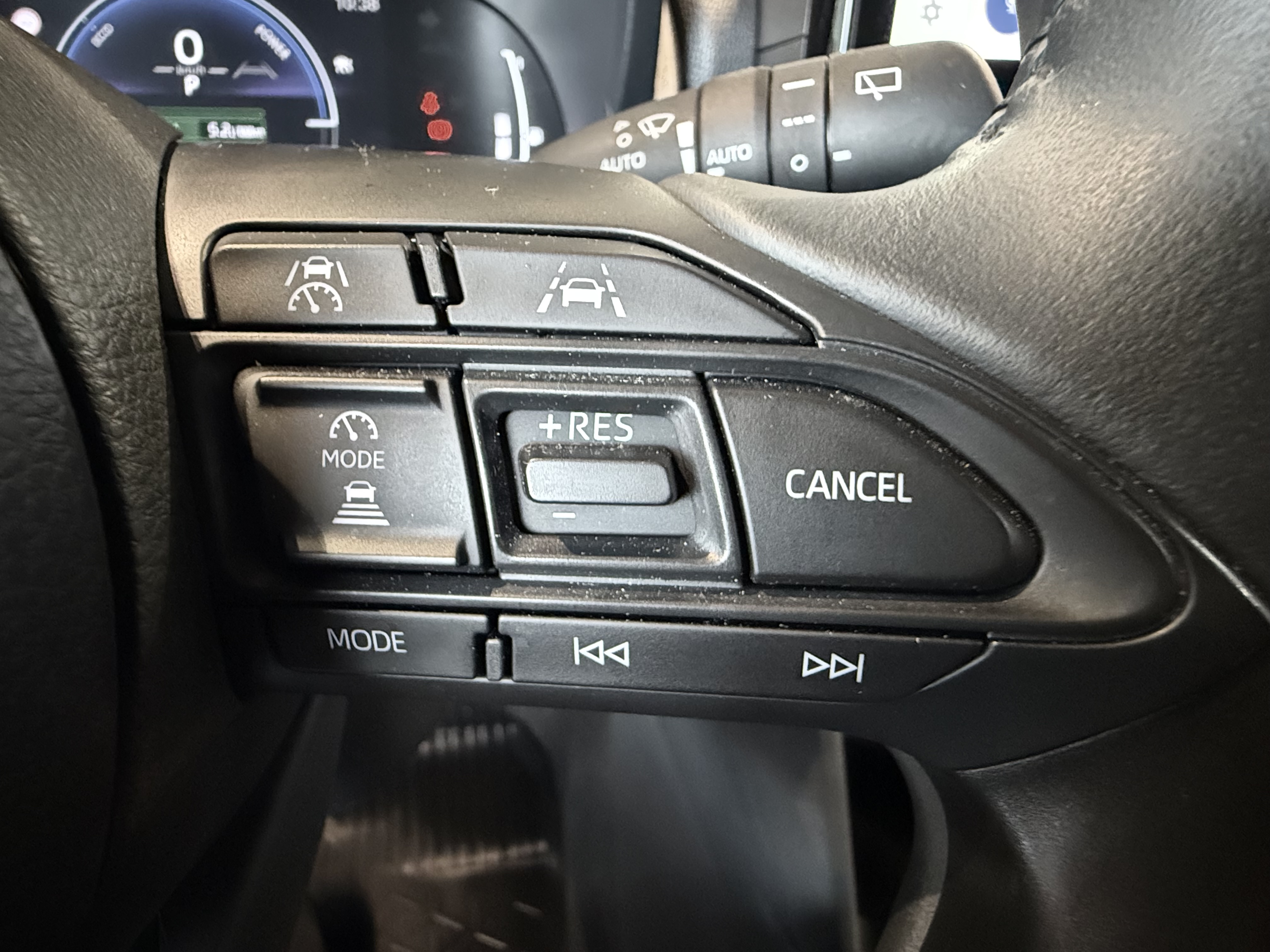 TOYOTA Yaris Cross 2025