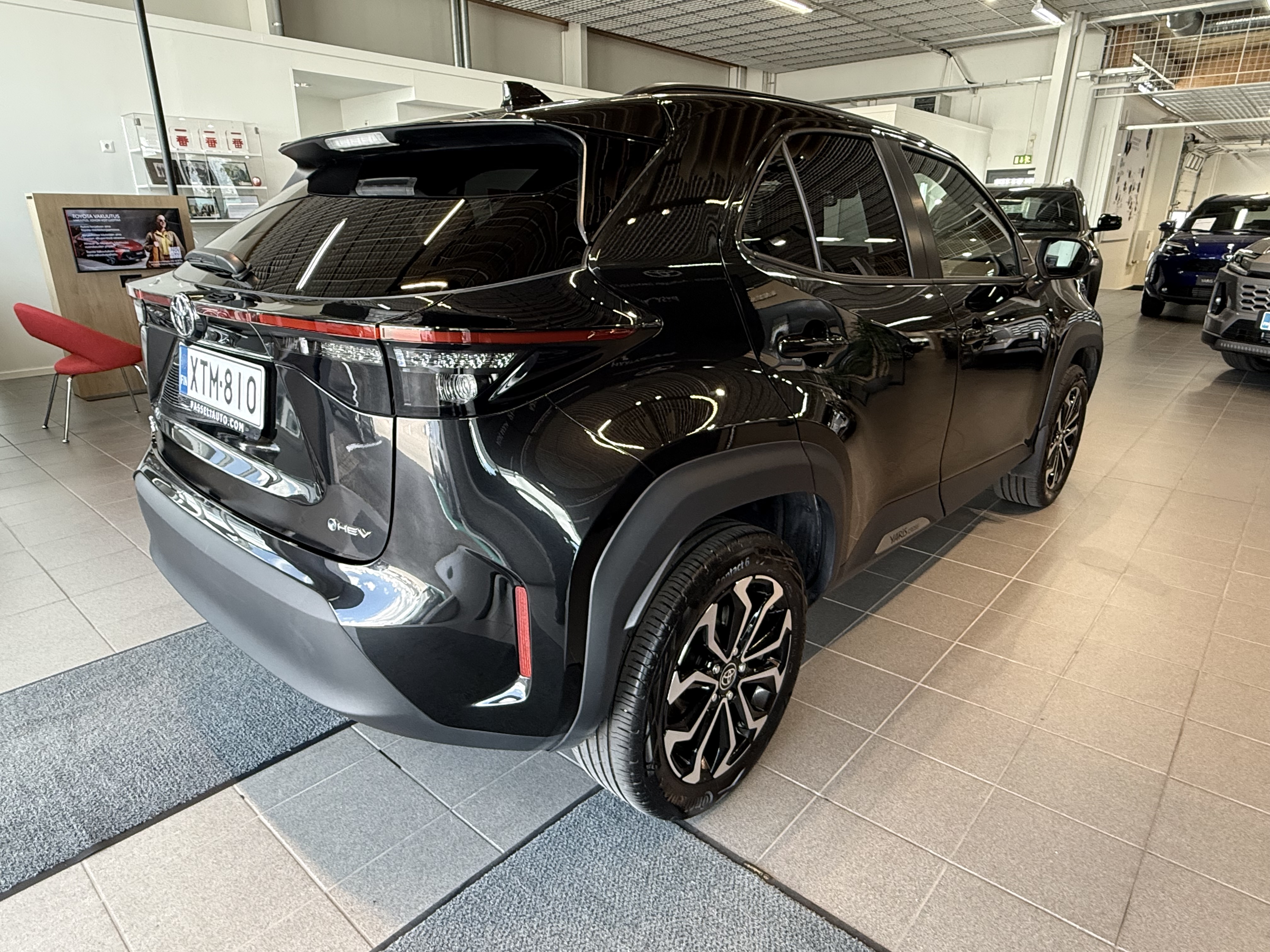 TOYOTA Yaris Cross 2025