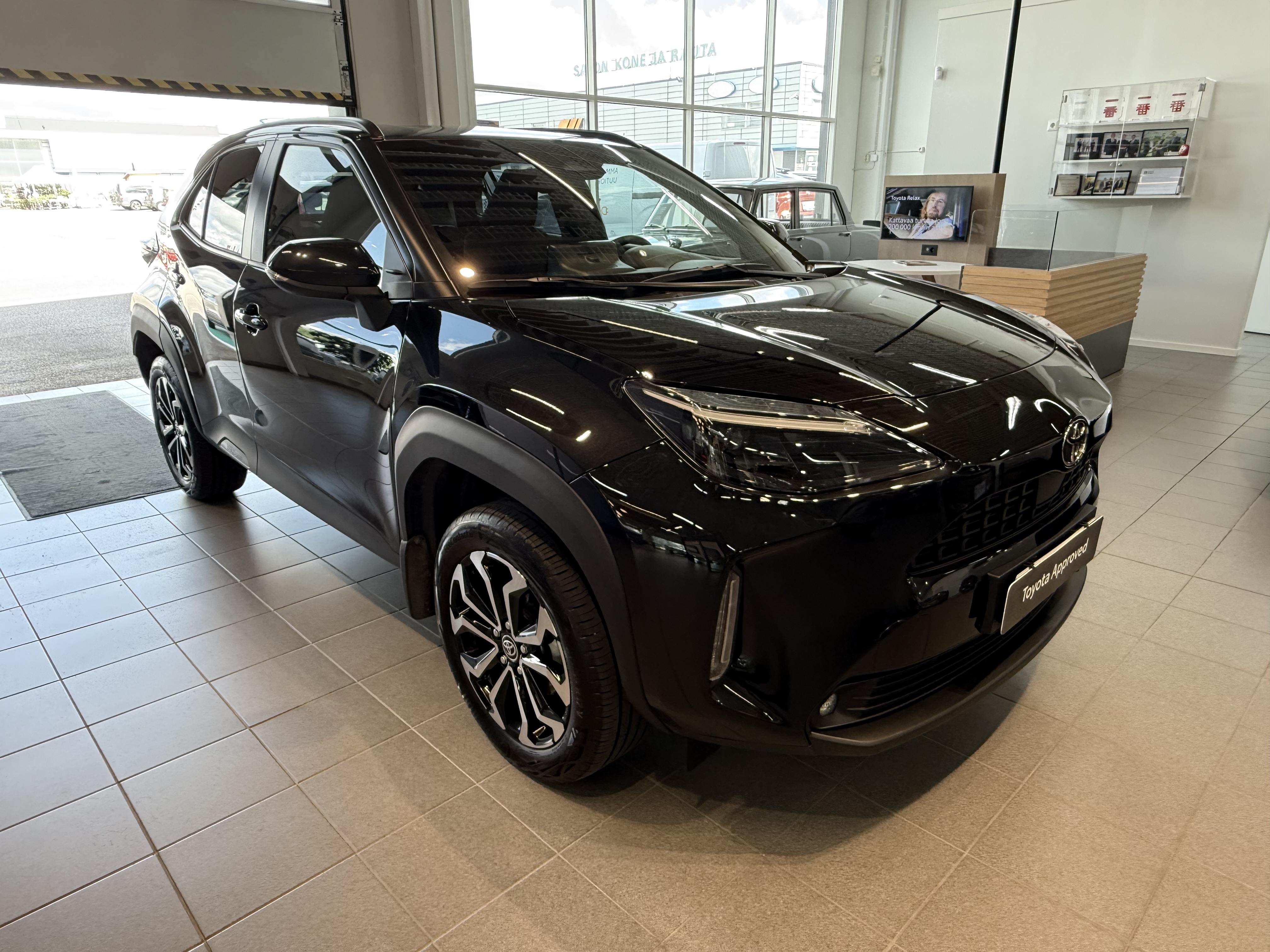 TOYOTA Yaris Cross 2025