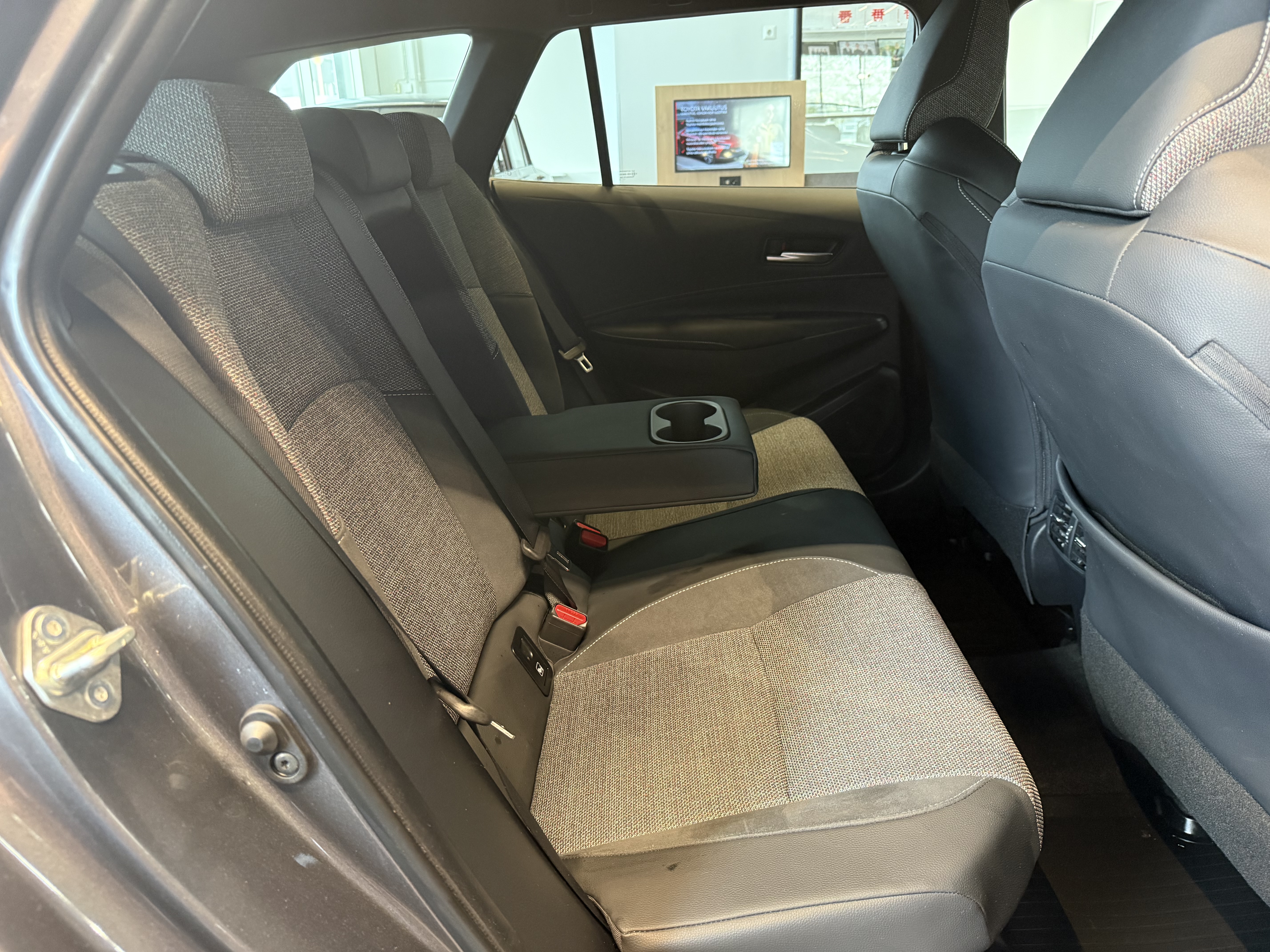 TOYOTA COROLLA 2025