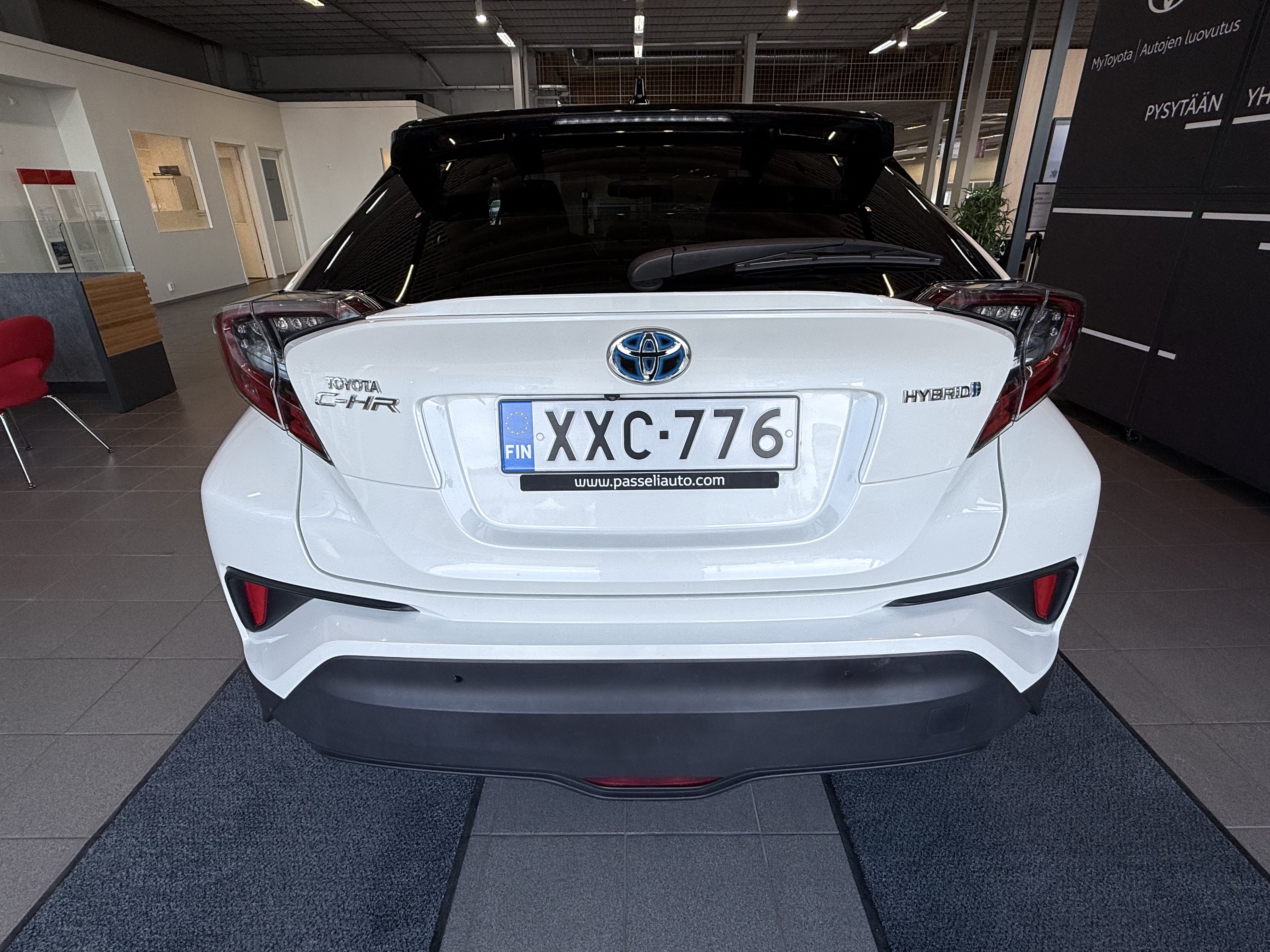 TOYOTA C-HR 2019