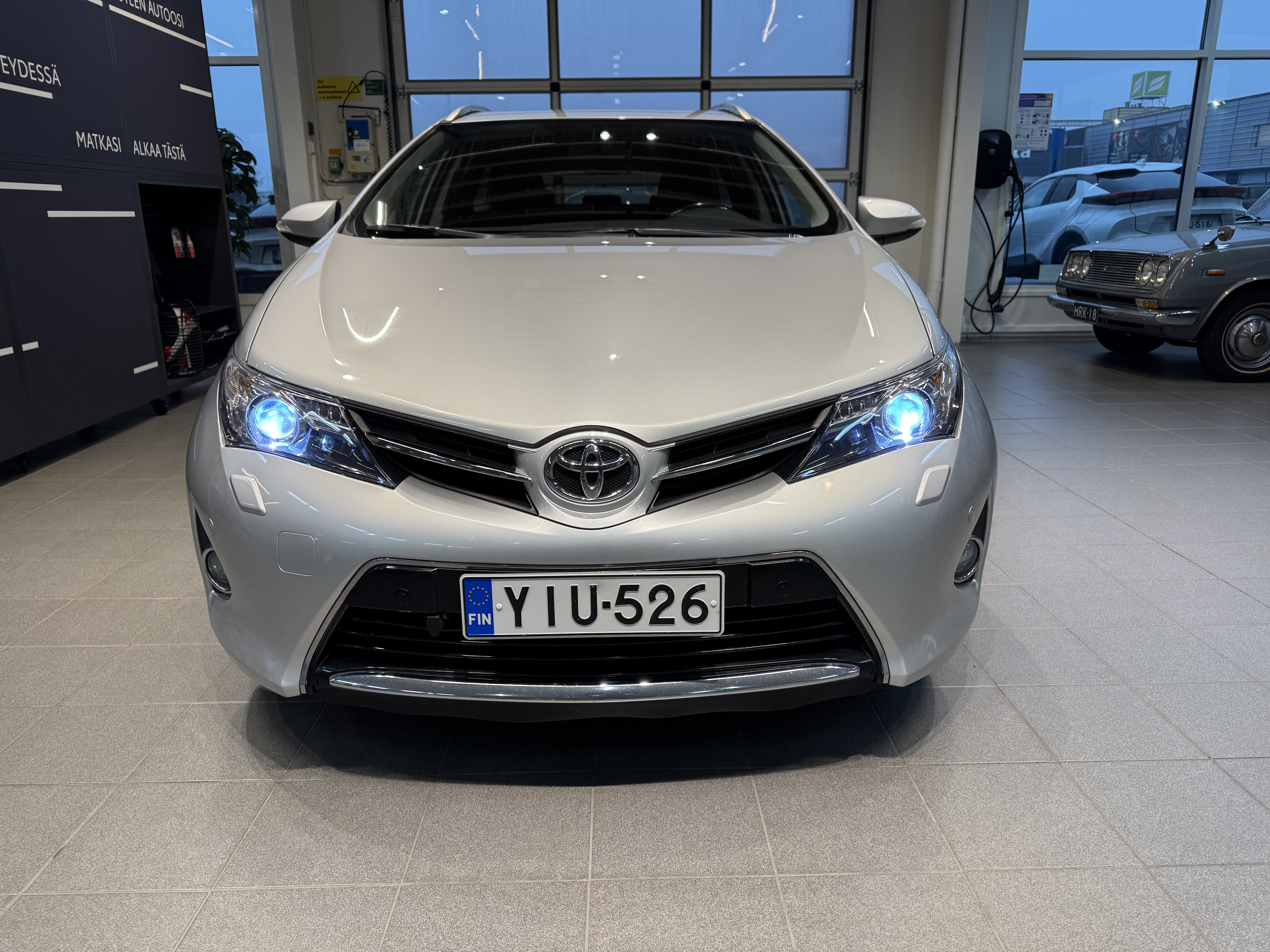 TOYOTA Auris 2014