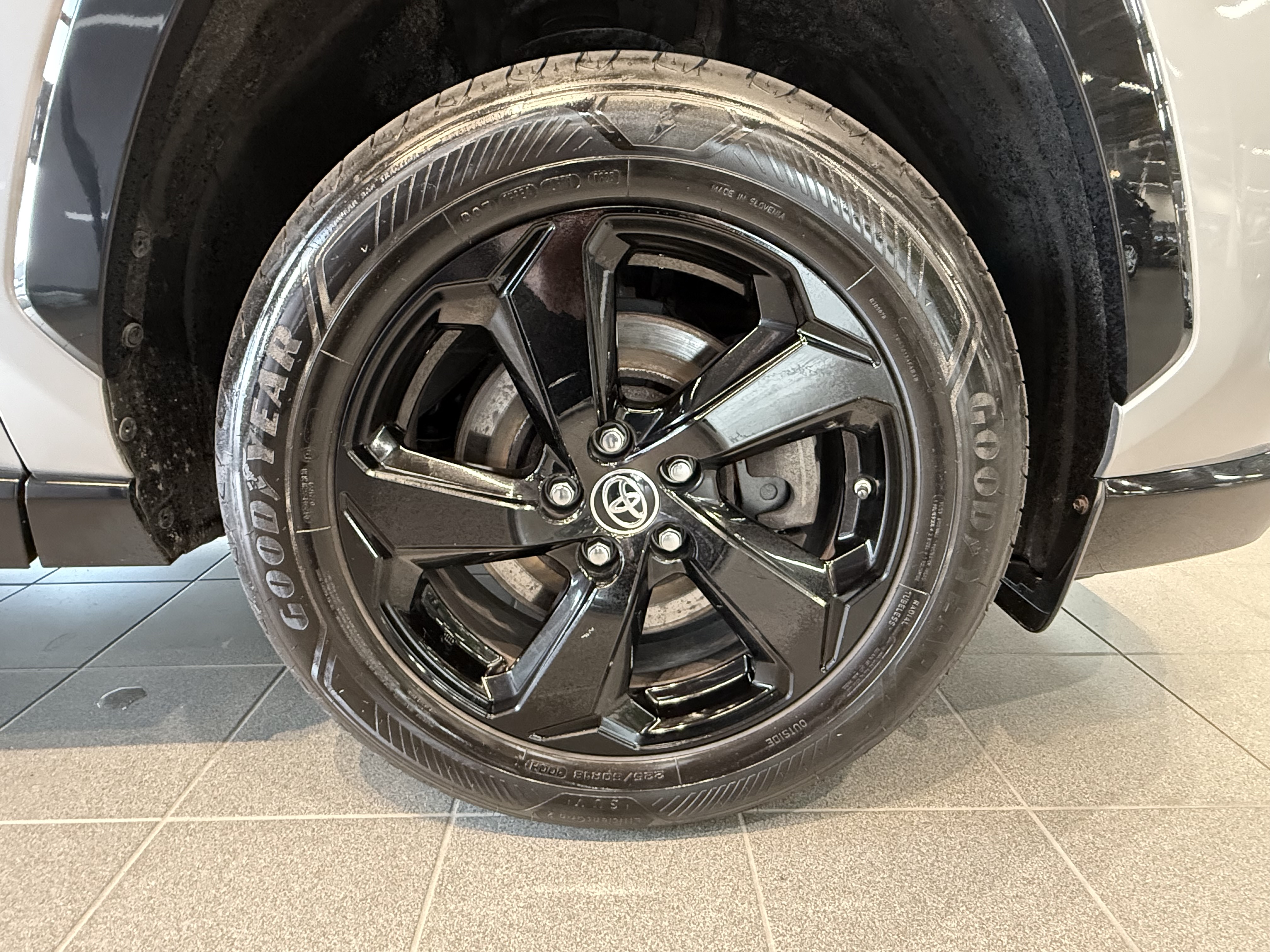 TOYOTA RAV4 2020