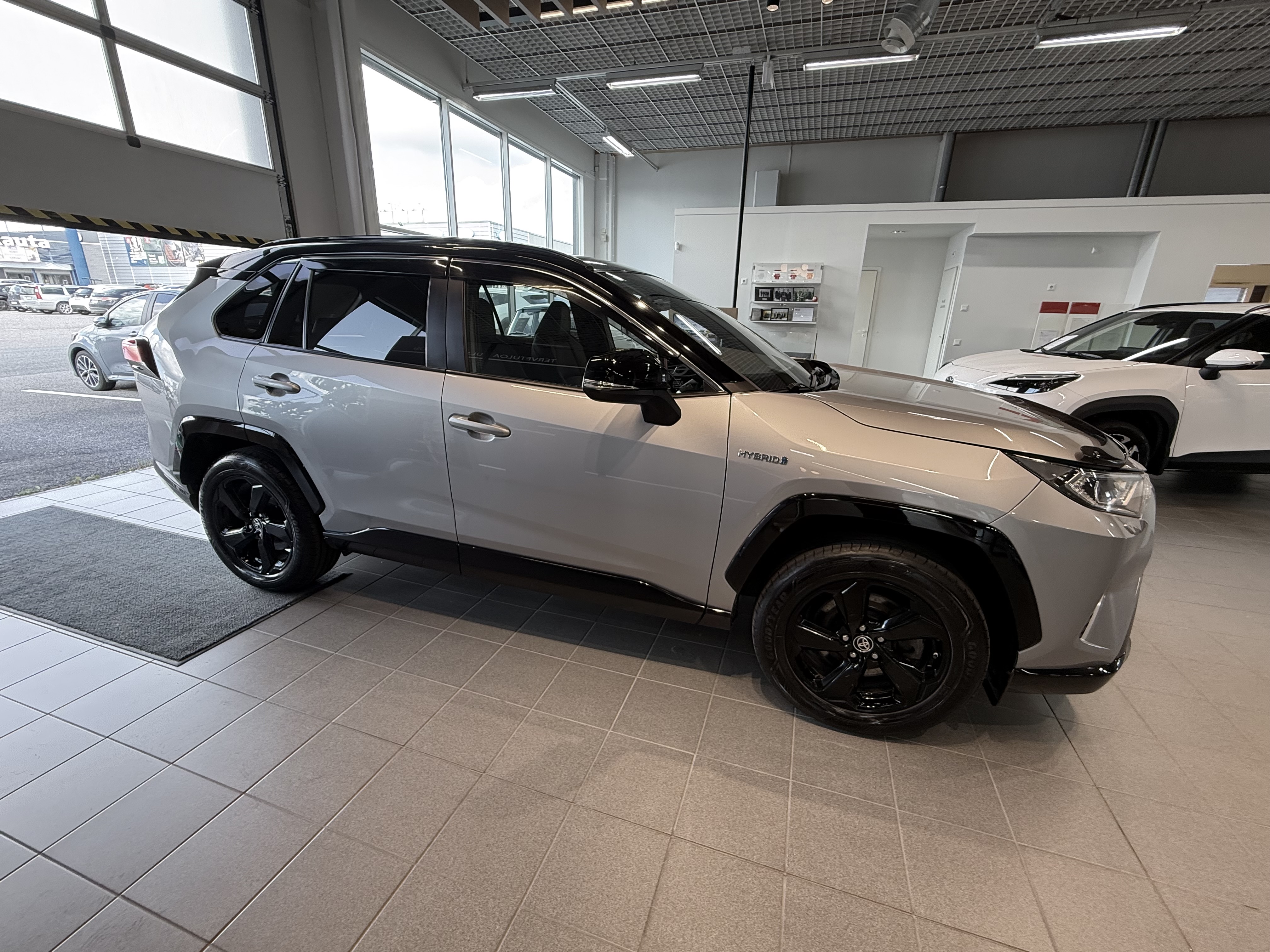 TOYOTA RAV4 2020