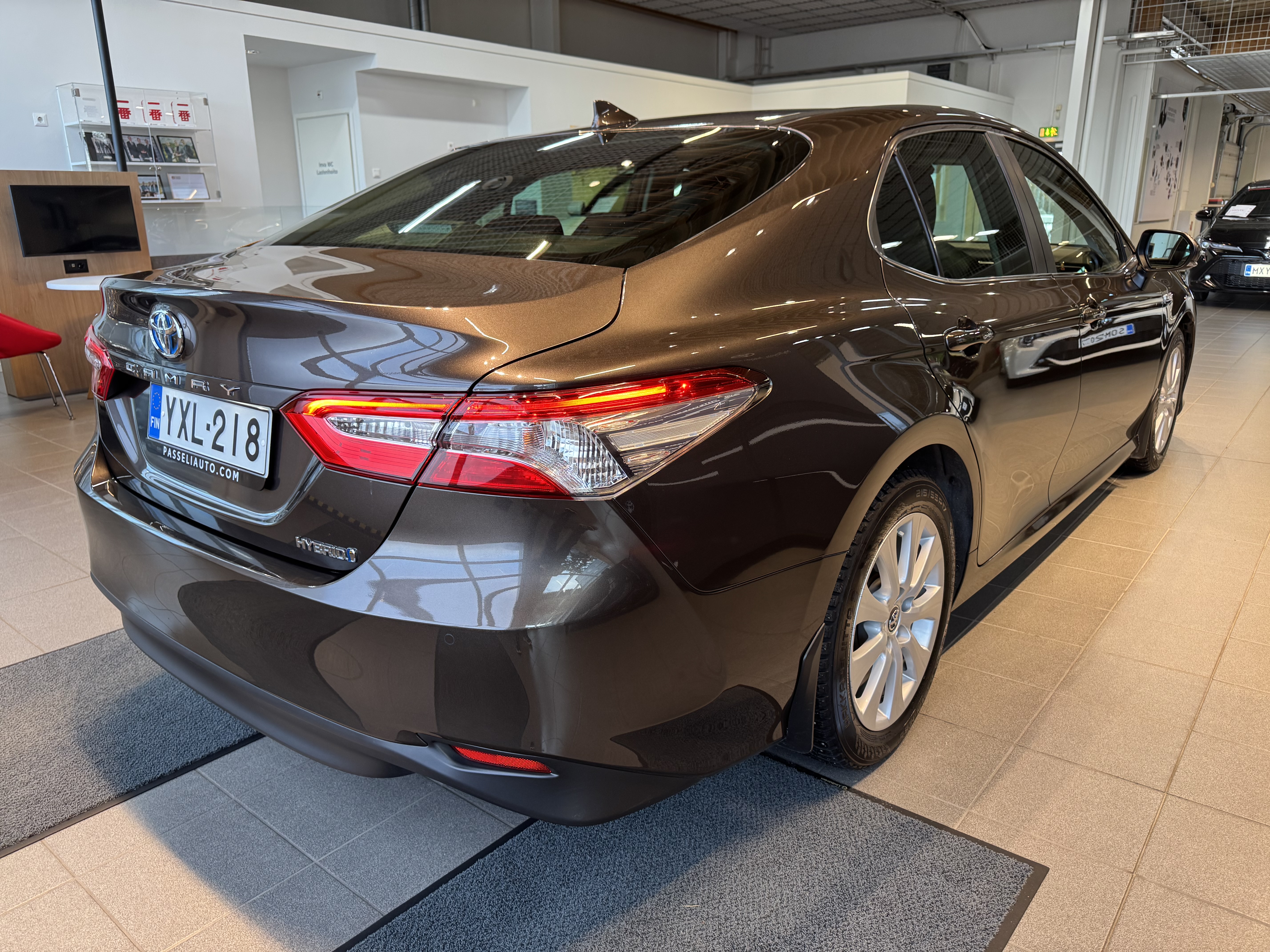 TOYOTA CAMRY 2021