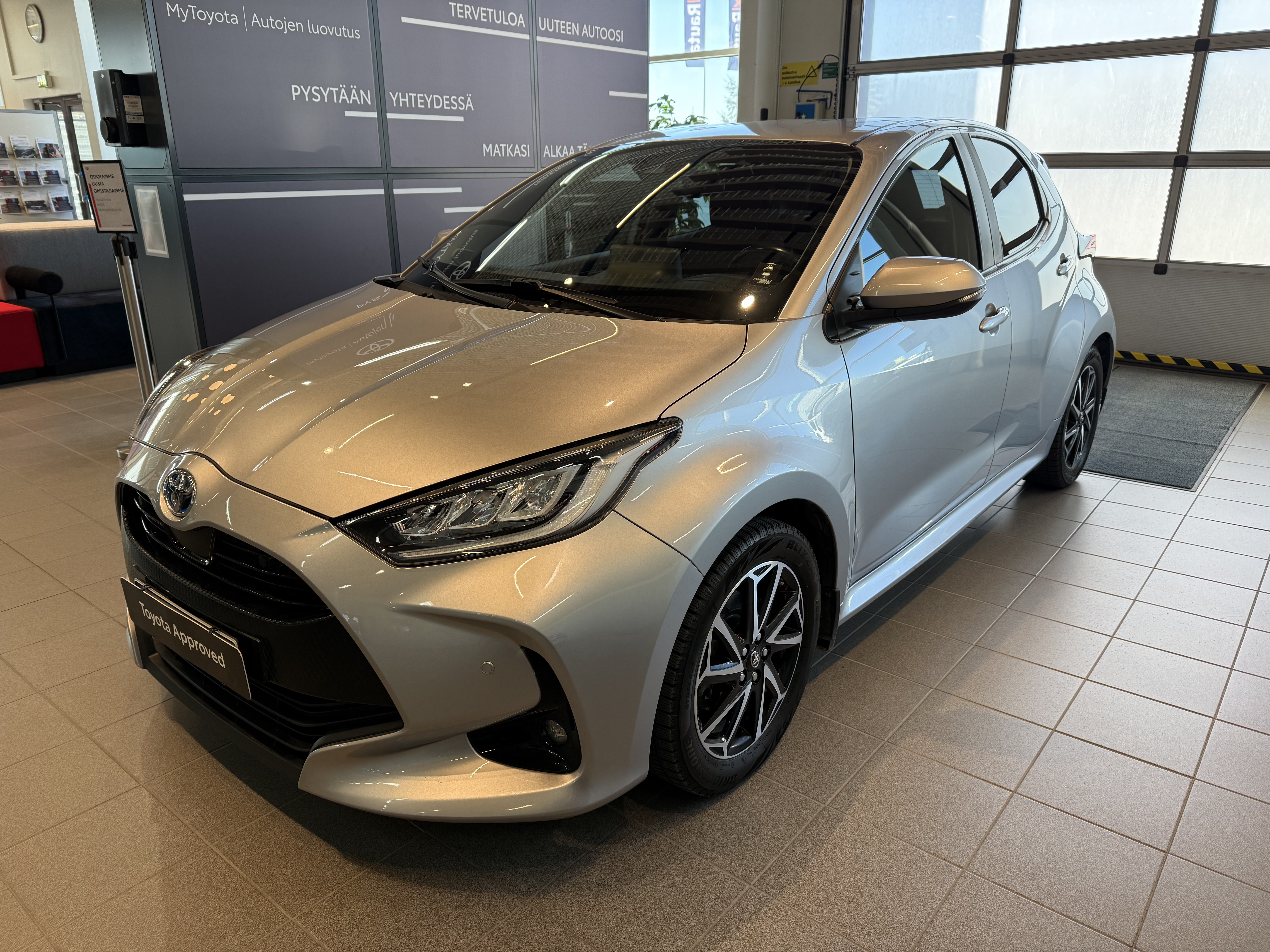 TOYOTA YARIS 2022