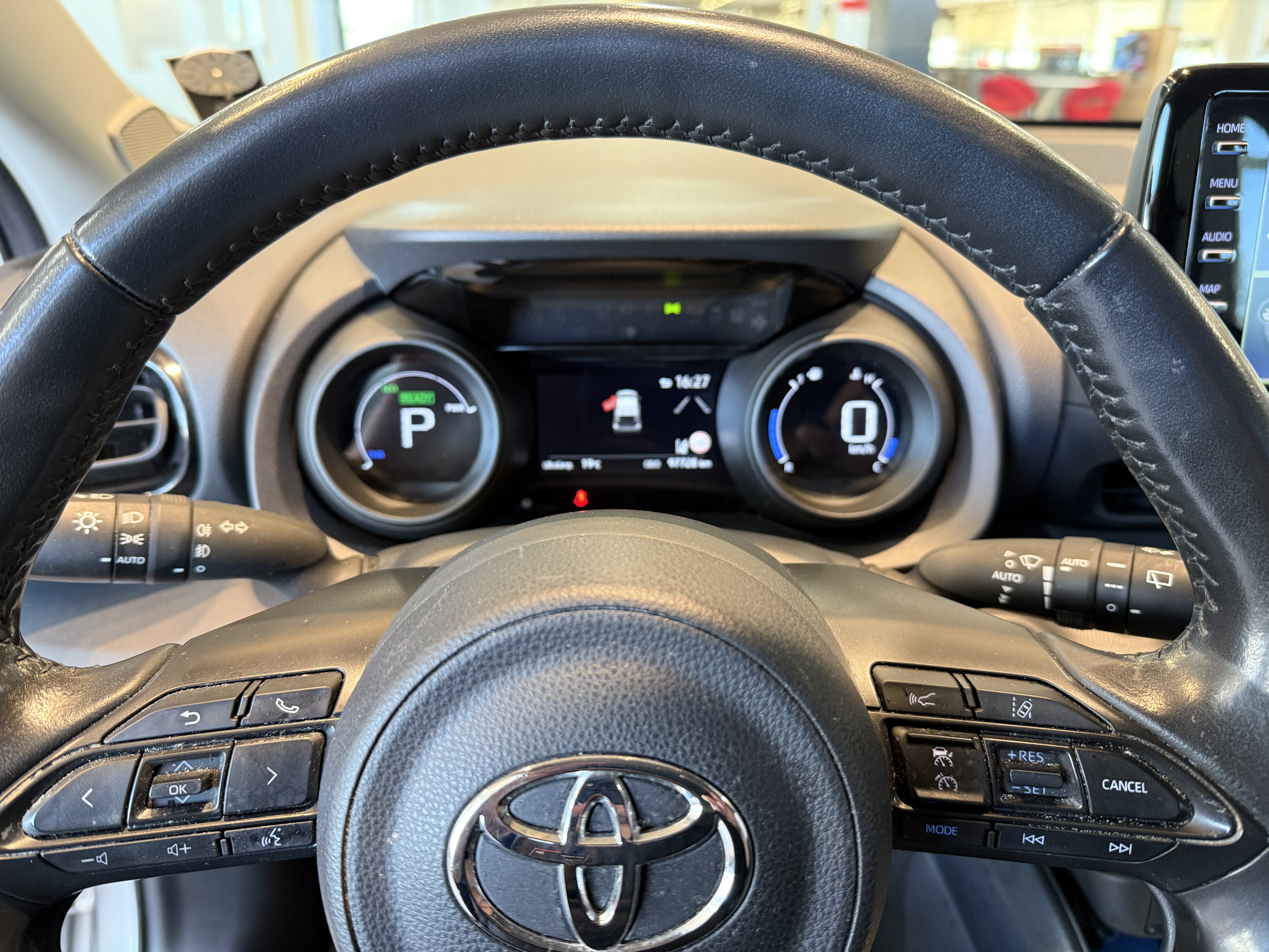 TOYOTA YARIS 2022