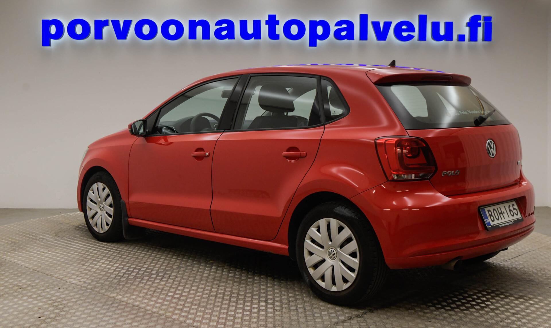 VOLKSWAGEN Polo 2010