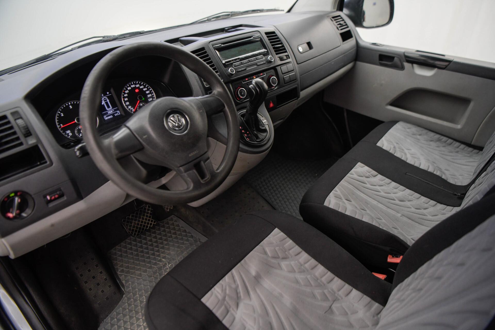 VOLKSWAGEN Transporter 2011