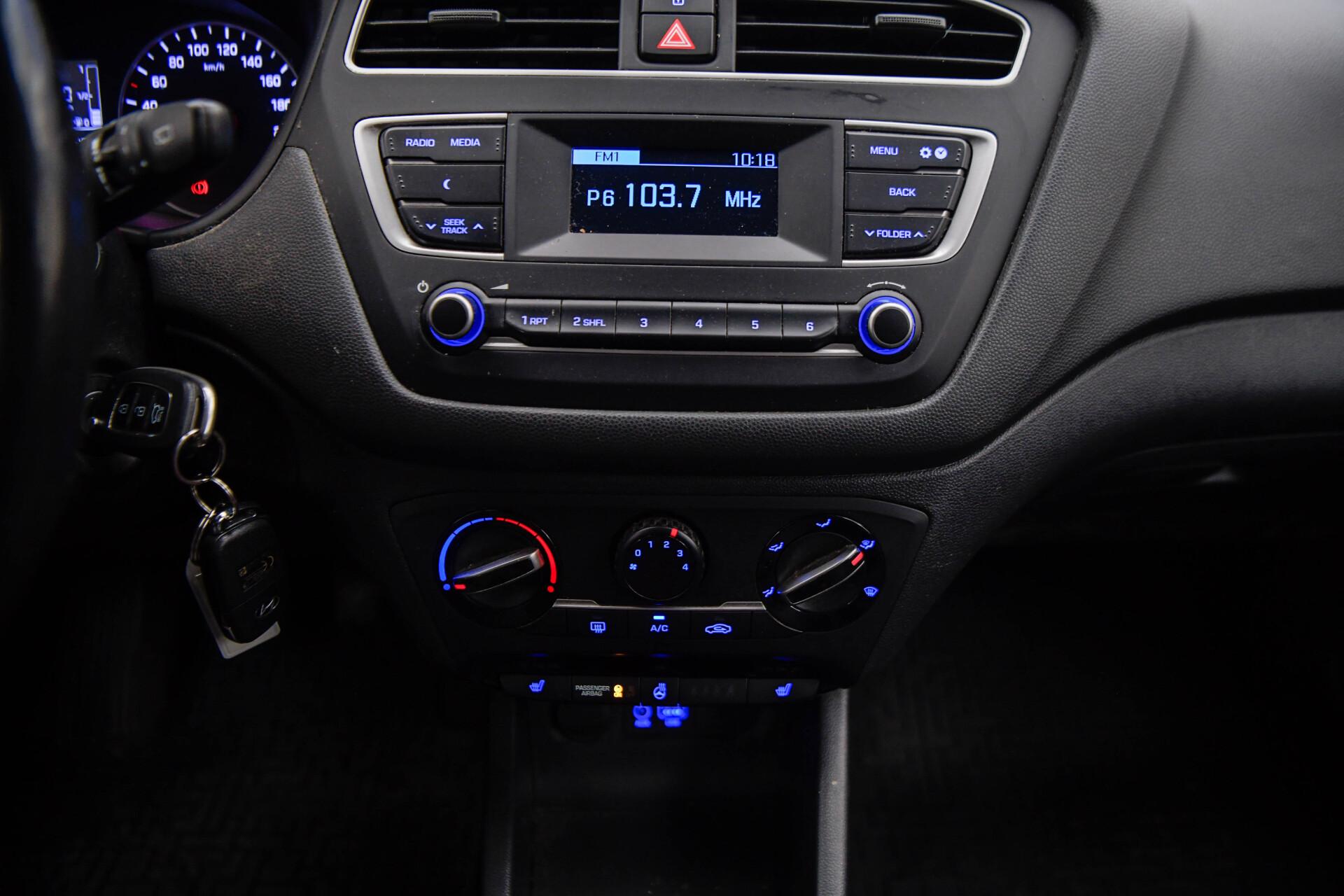 HYUNDAI i20 2018