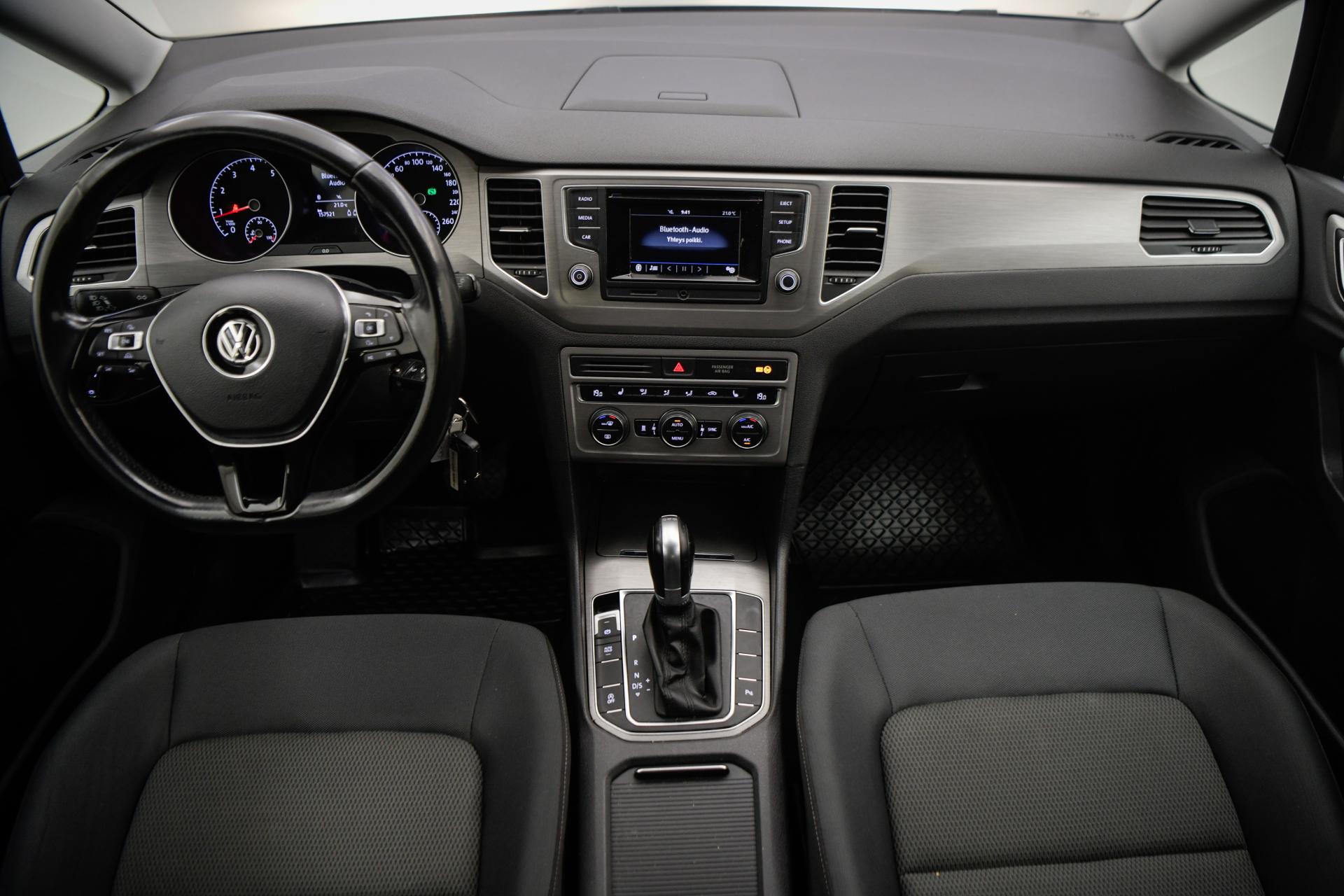 VOLKSWAGEN Golf Sportsvan 2016