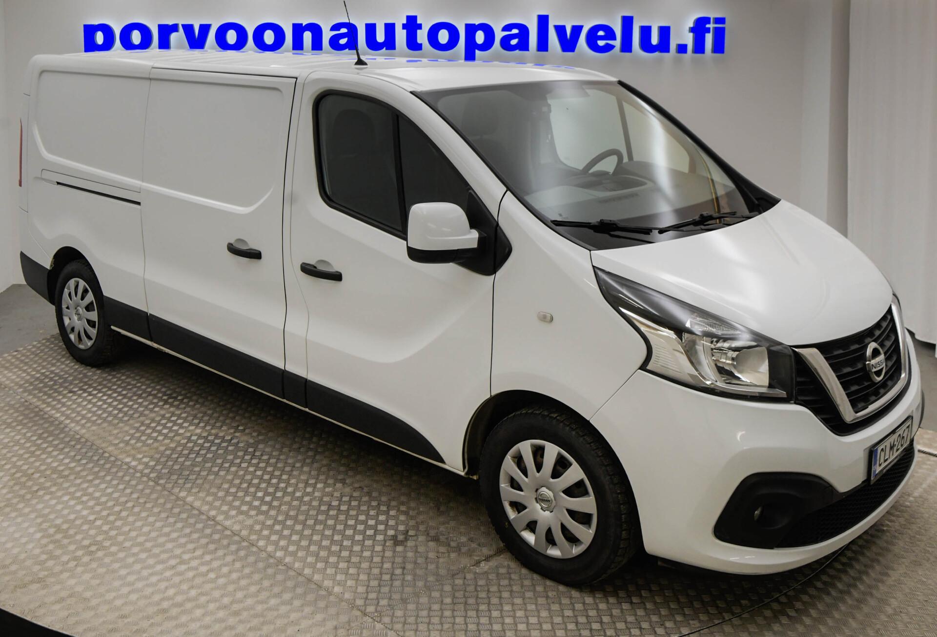 NISSAN NV300 2018