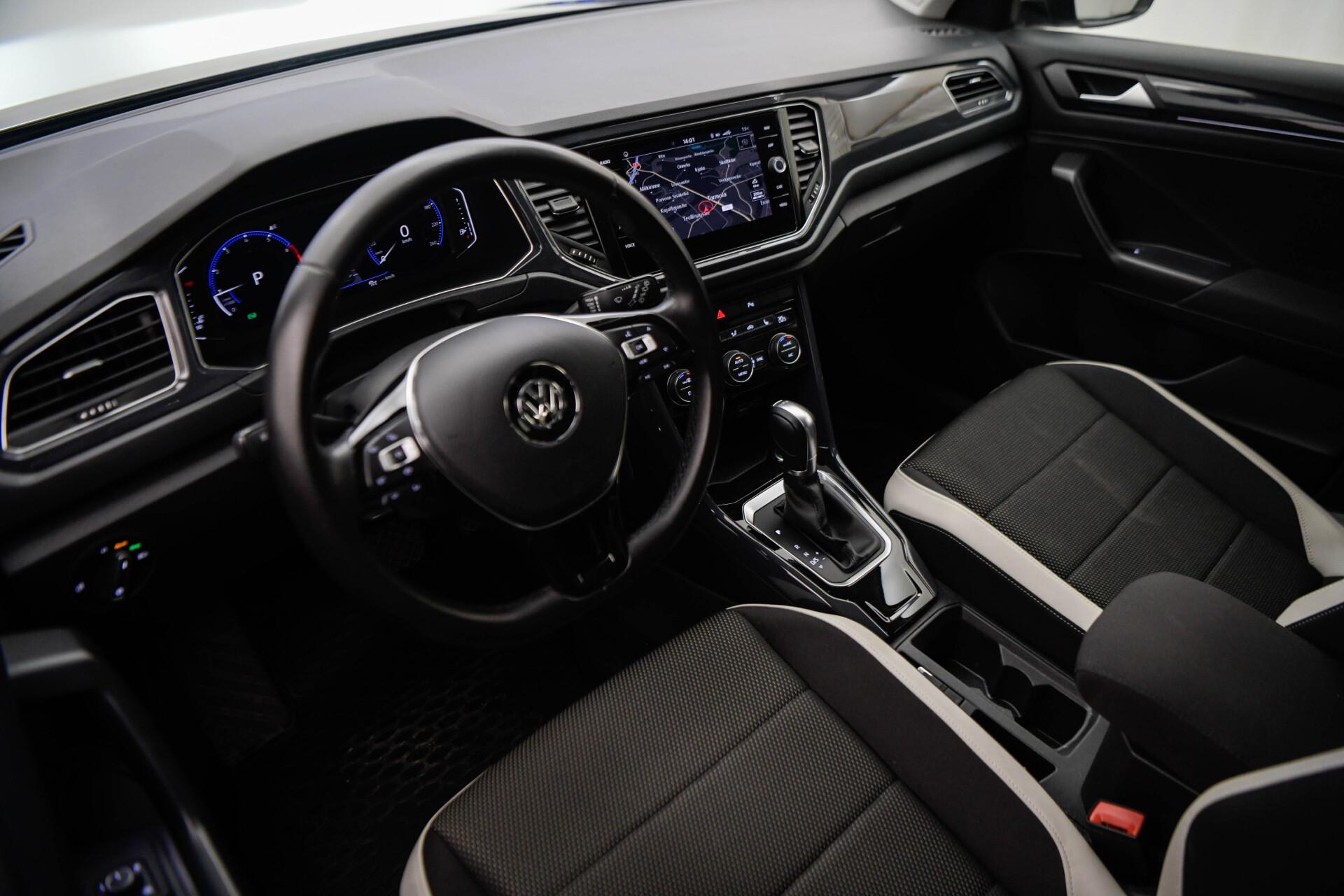 VOLKSWAGEN T-Roc 2019